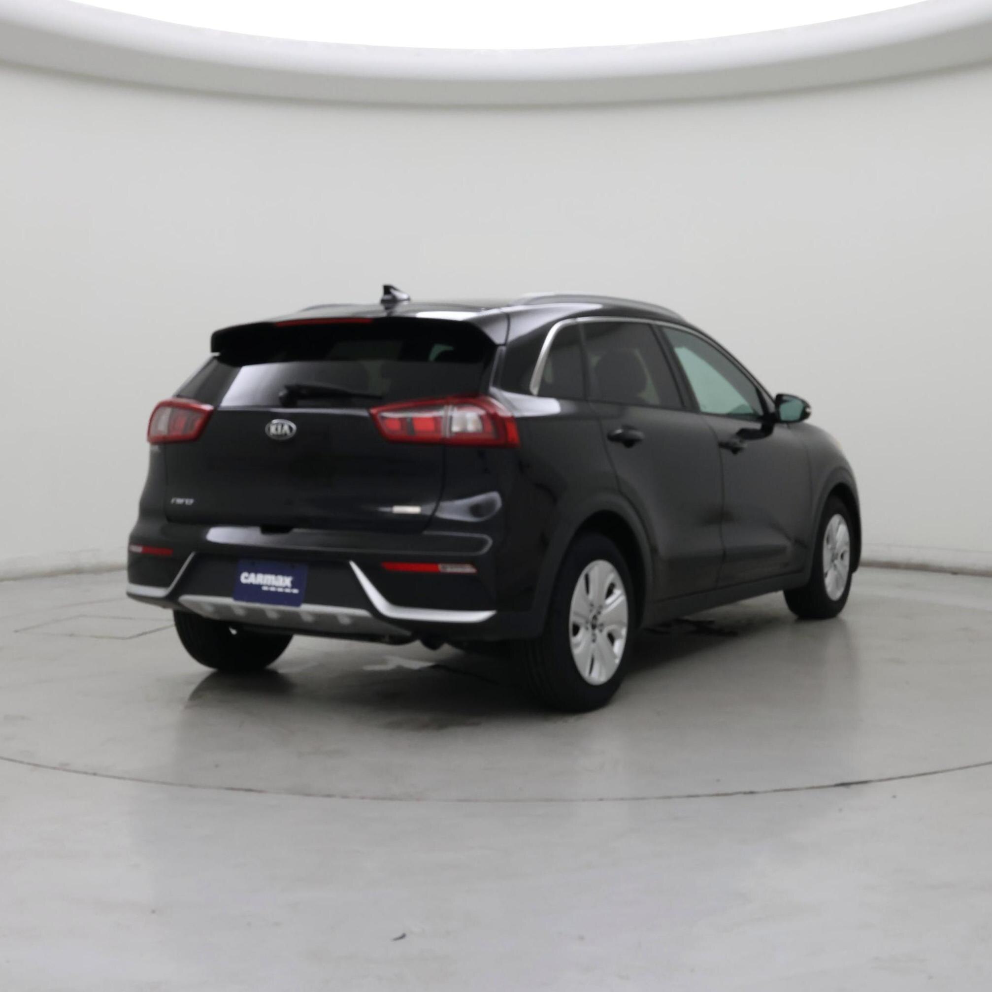 Thumbnail: 2017 Kia Niro - 8