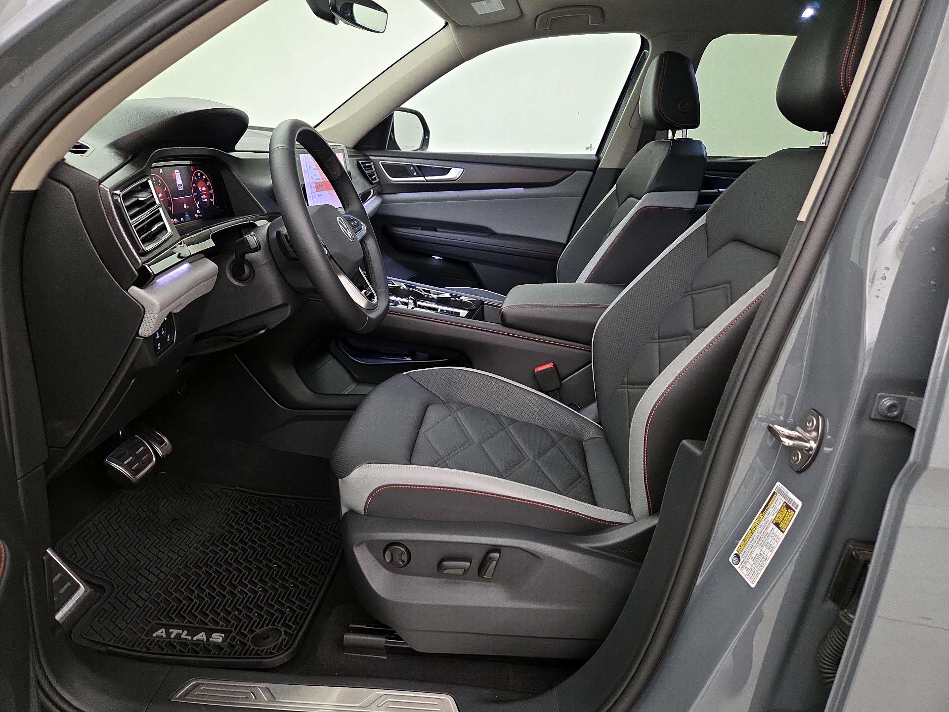 Thumbnail: 2025 Volkswagen Atlas - 11