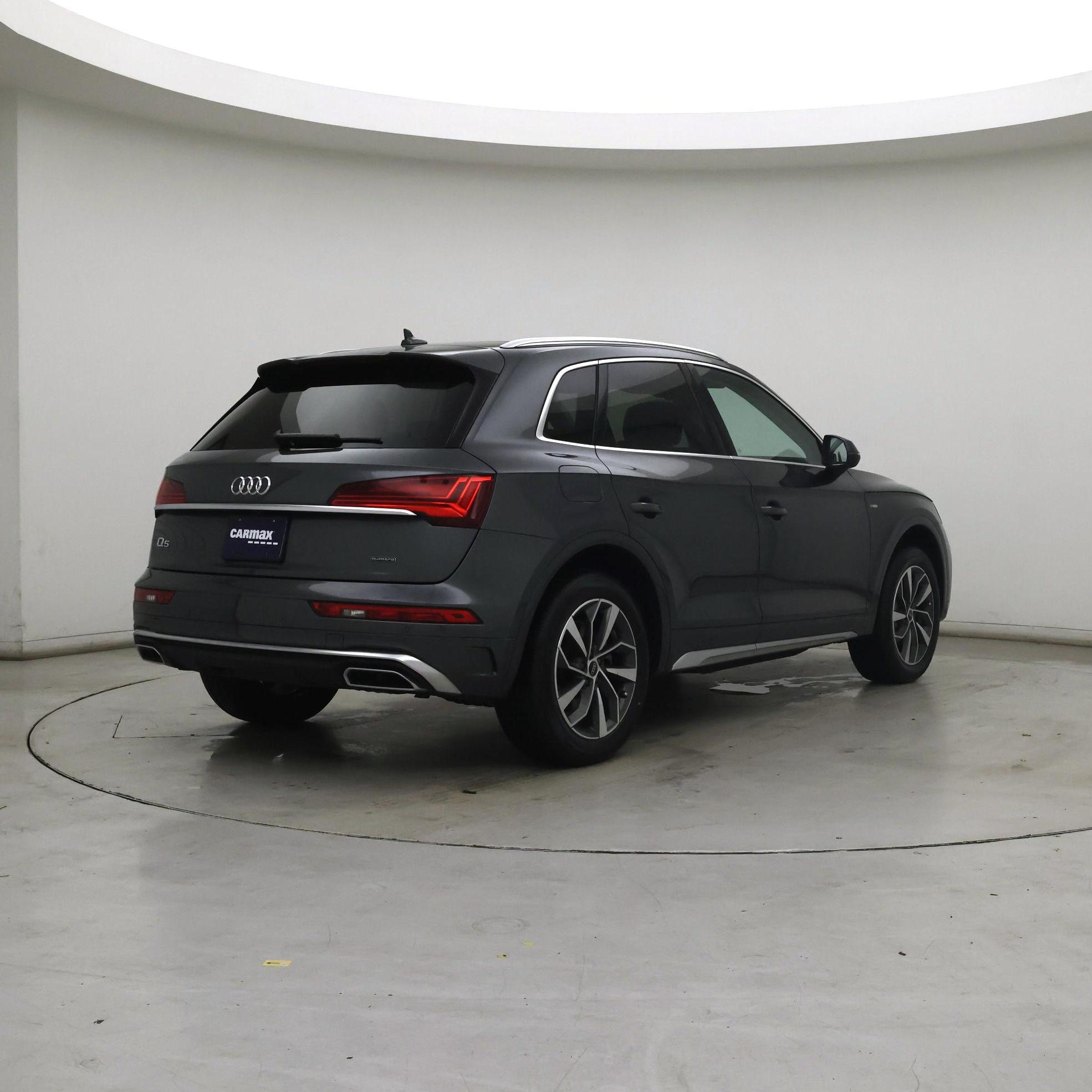 Thumbnail: 2023 Audi Q5 - 8