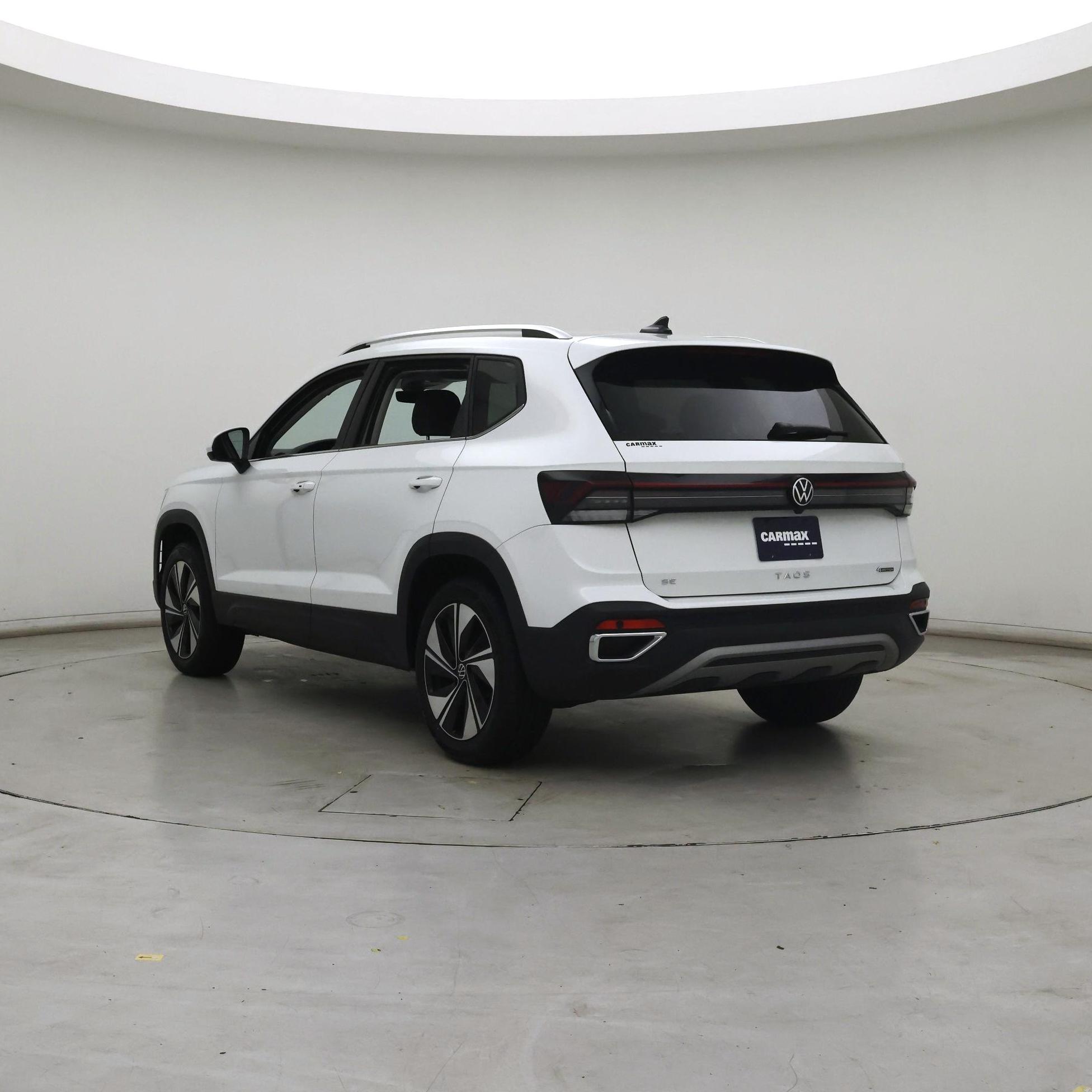 Thumbnail: 2025 Volkswagen Taos - 2