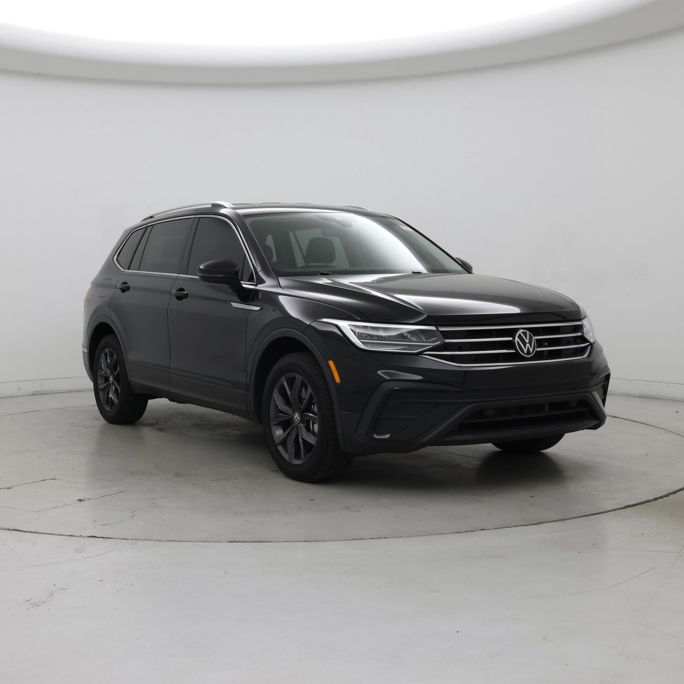 Black 2023 Volkswagen Tiguan SUV / Crossover Front-Wheel Drive Automatic