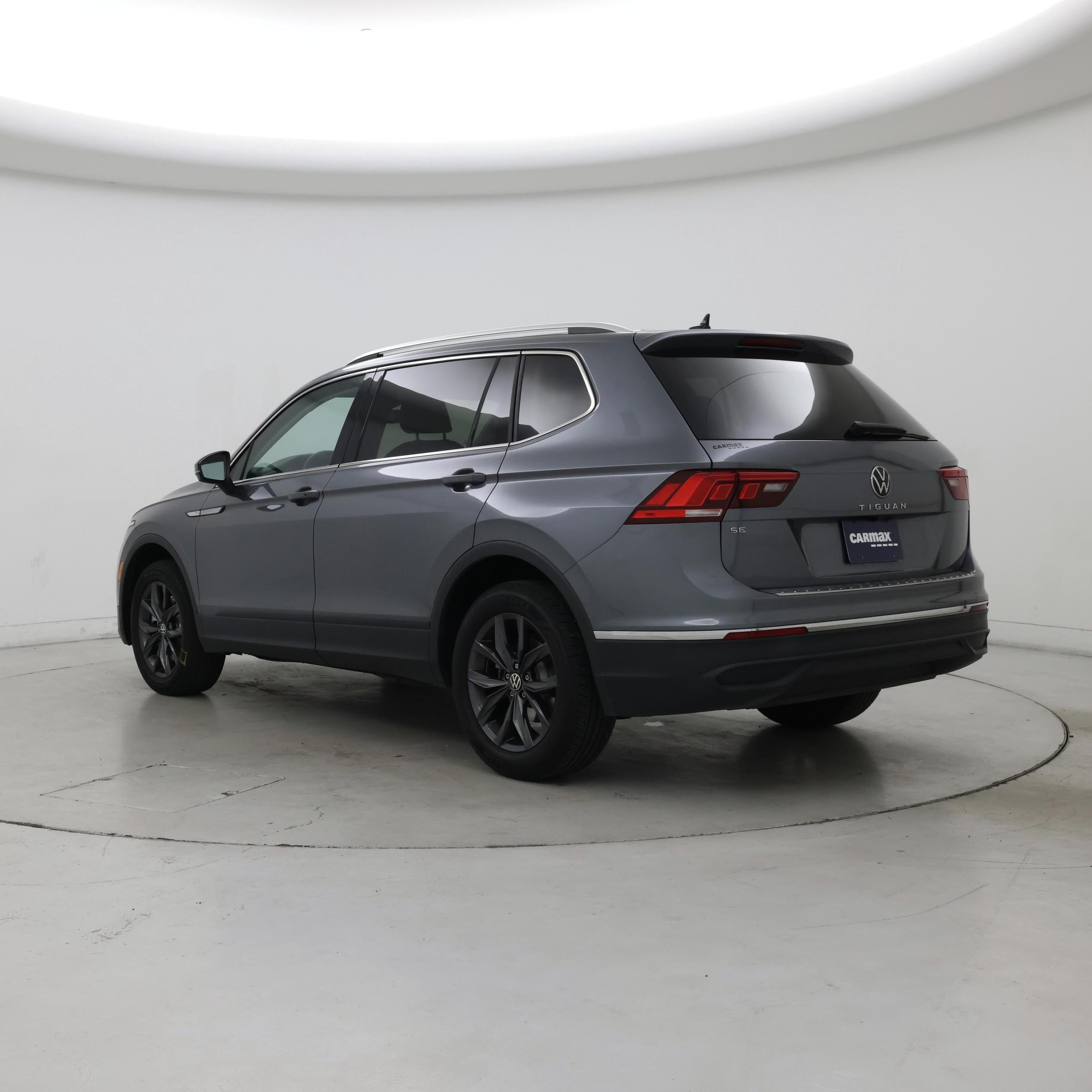 Thumbnail: 2023 Volkswagen Tiguan - 2