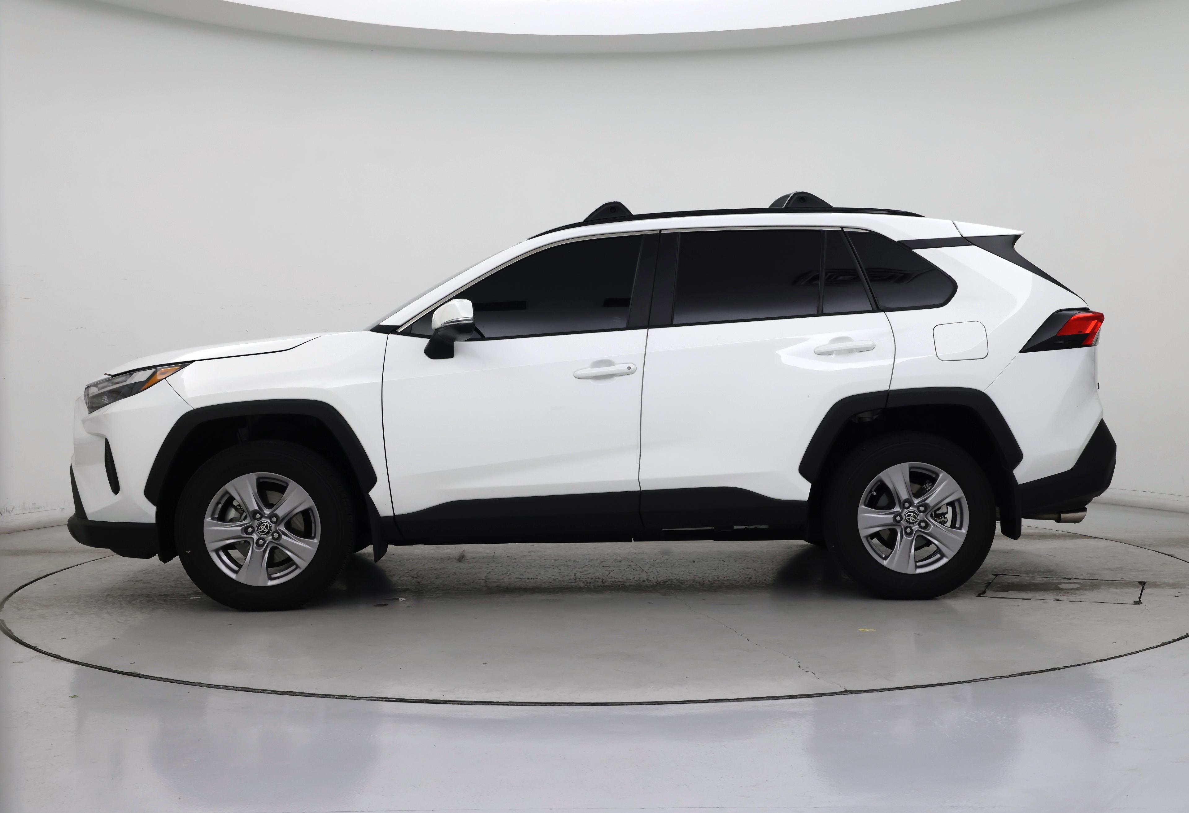 Thumbnail: 2025 Toyota RAV4 - 3