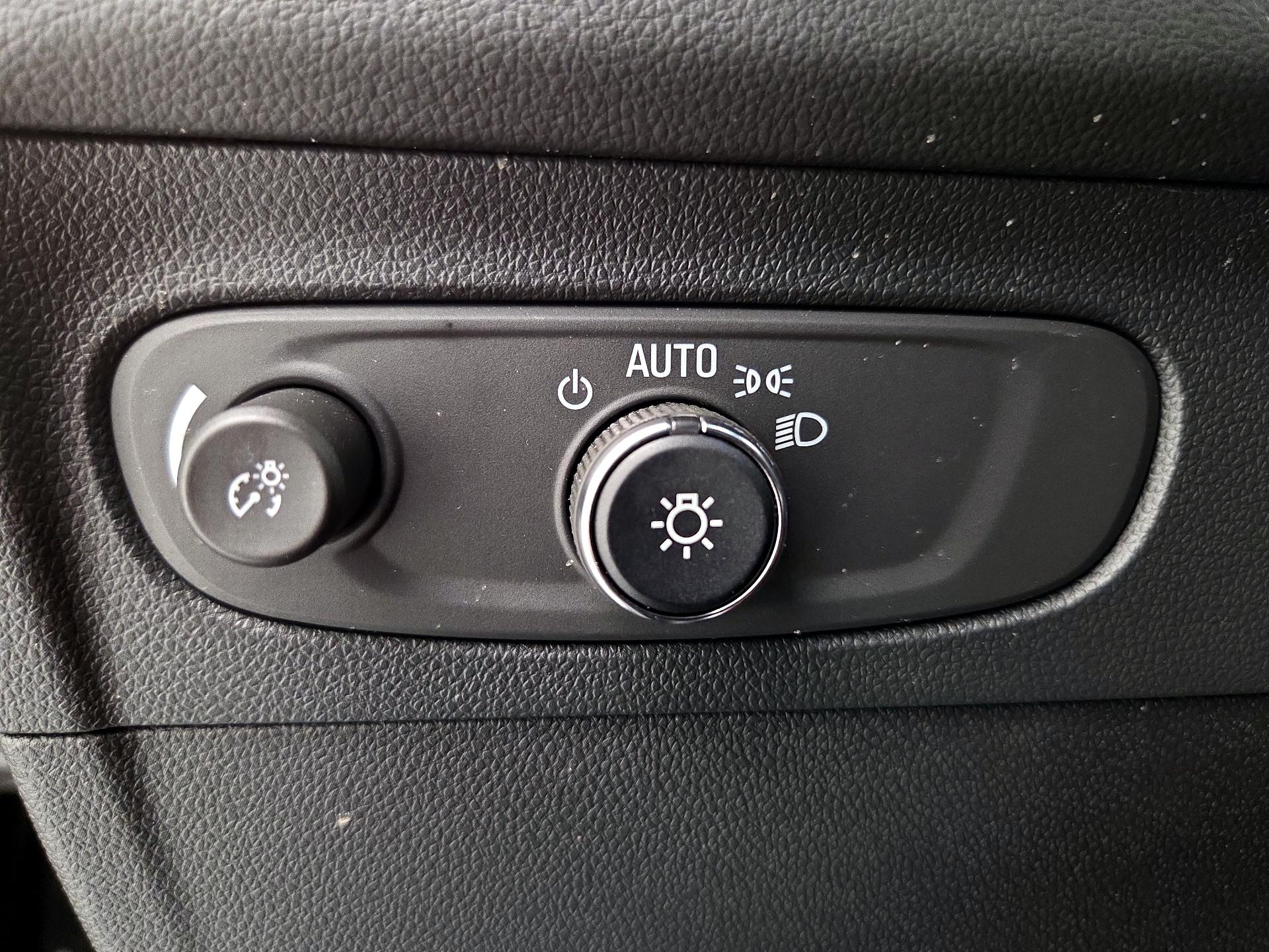 Thumbnail: 2023 Buick Envision - 13