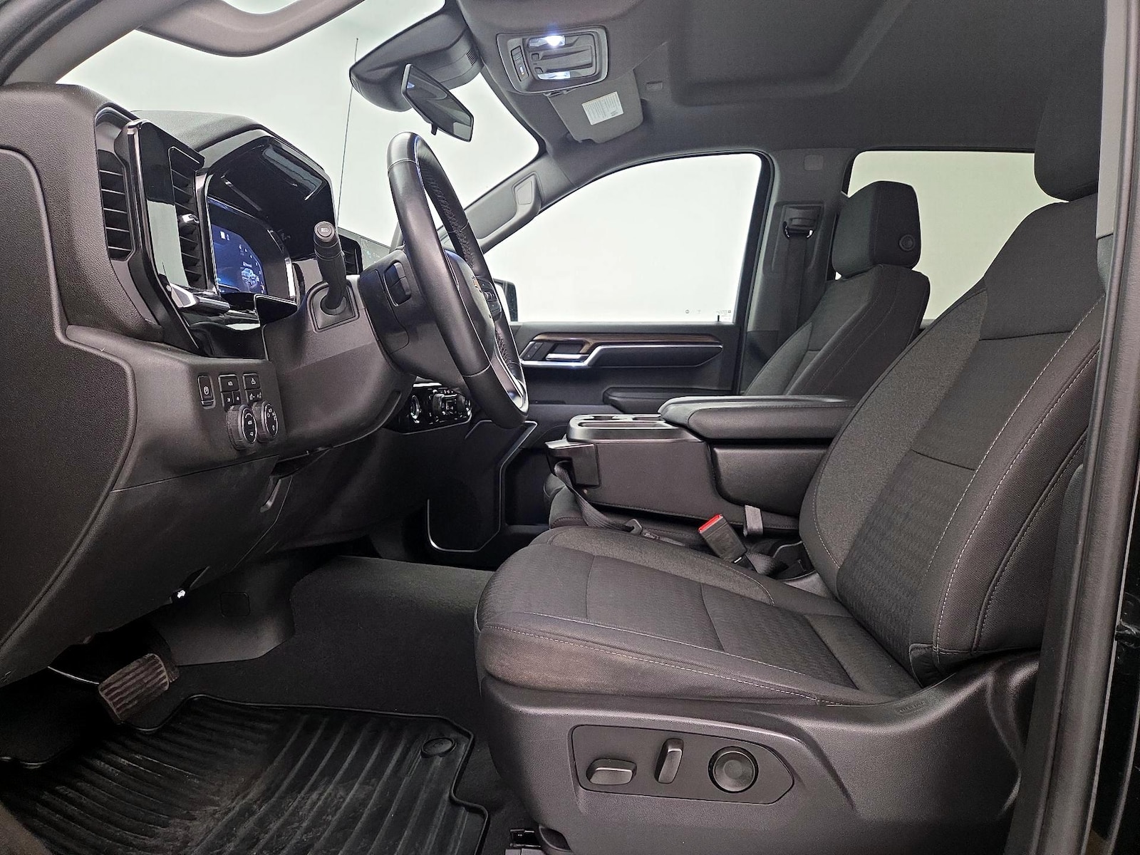 2023 Chevrolet Silverado 1500 LT - Photo 12