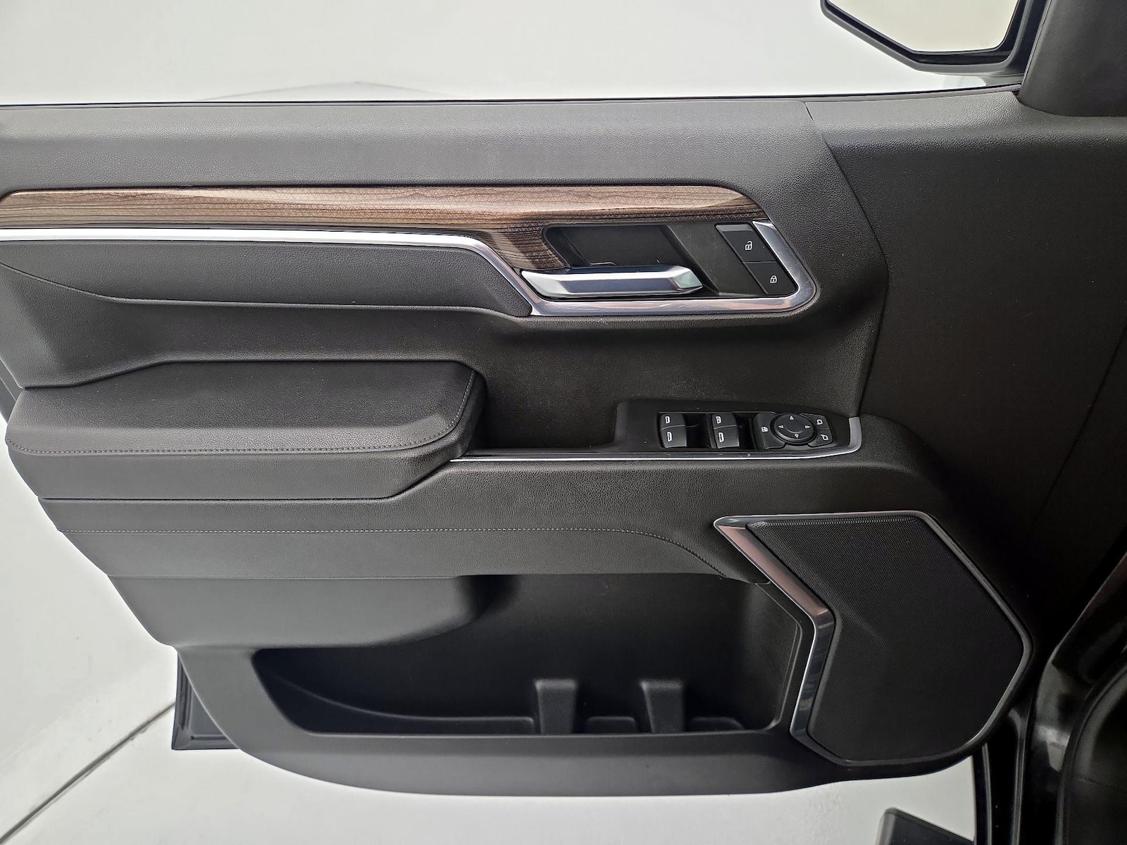 2023 Chevrolet Silverado 1500 LT - Photo 13