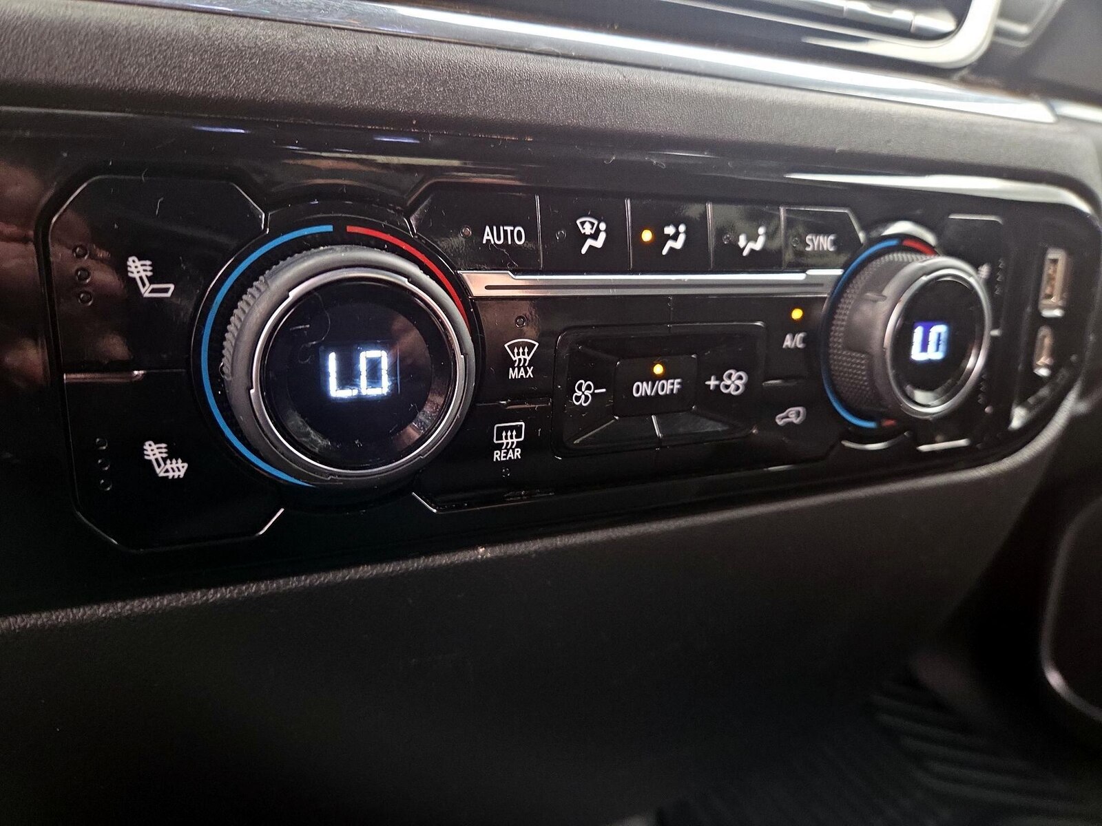 2023 Chevrolet Silverado 1500 LT - Photo 17