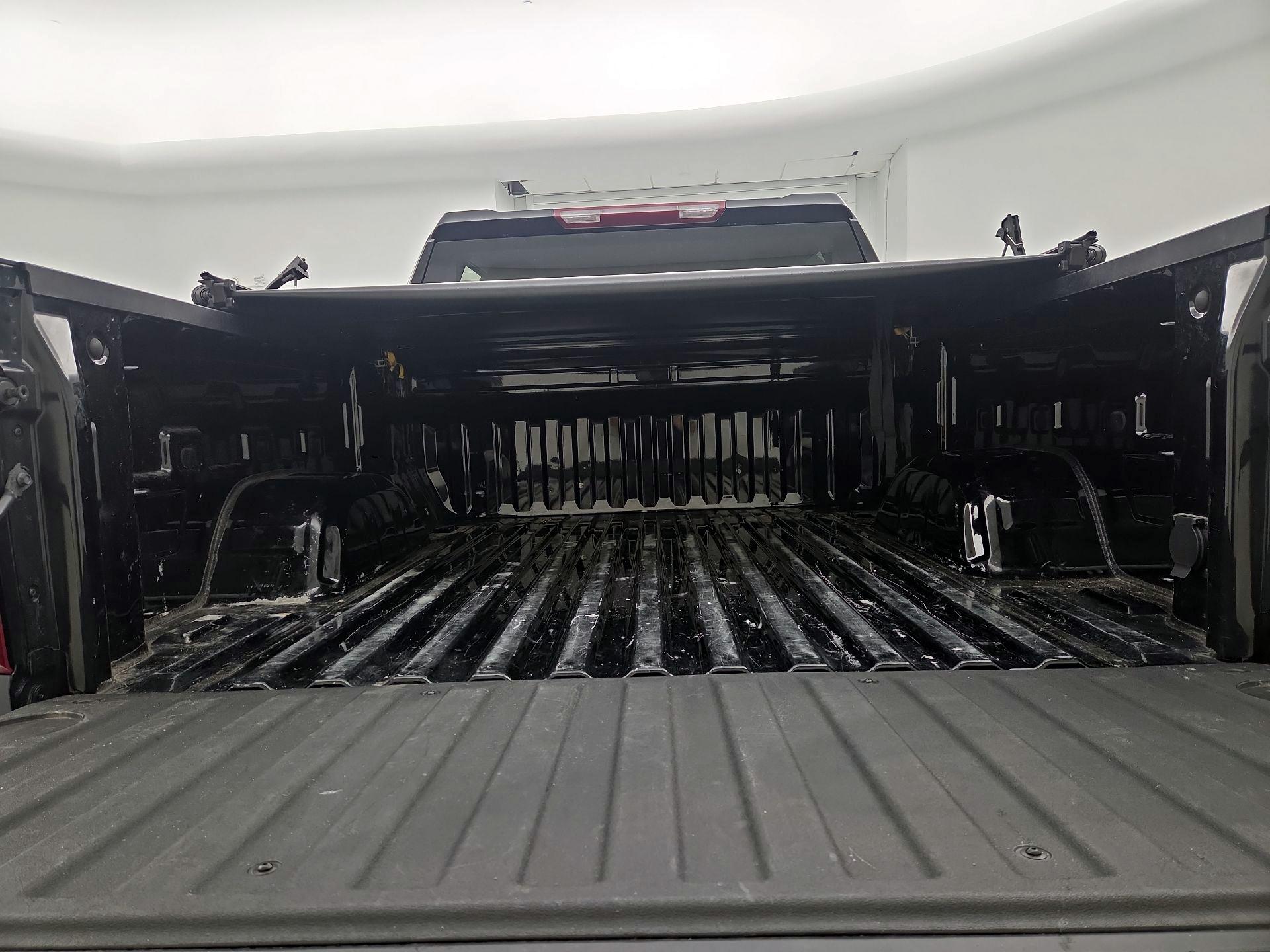 Thumbnail: 2023 Chevrolet Silverado 1500 - 20