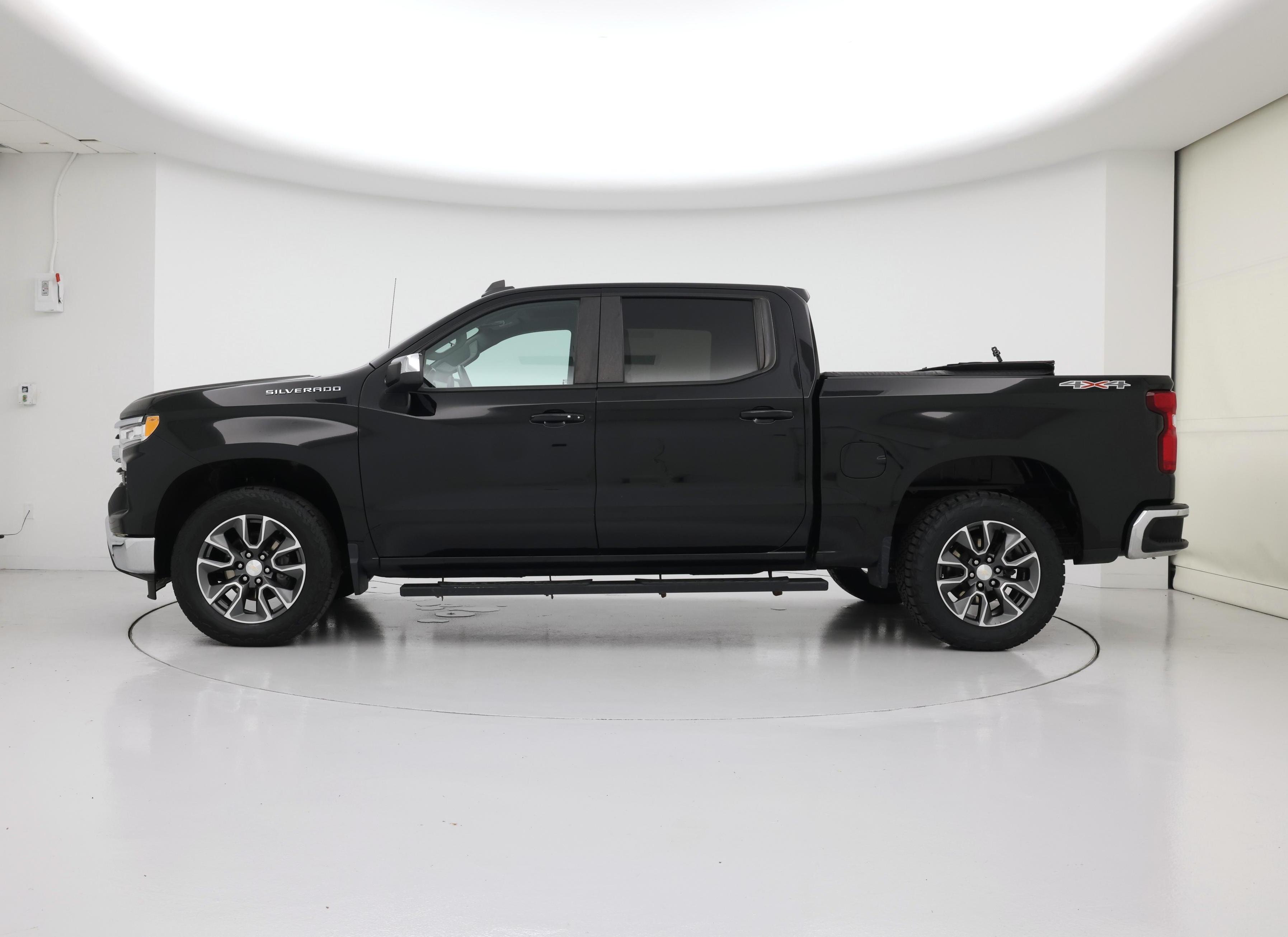 Thumbnail: 2023 Chevrolet Silverado 1500 - 3