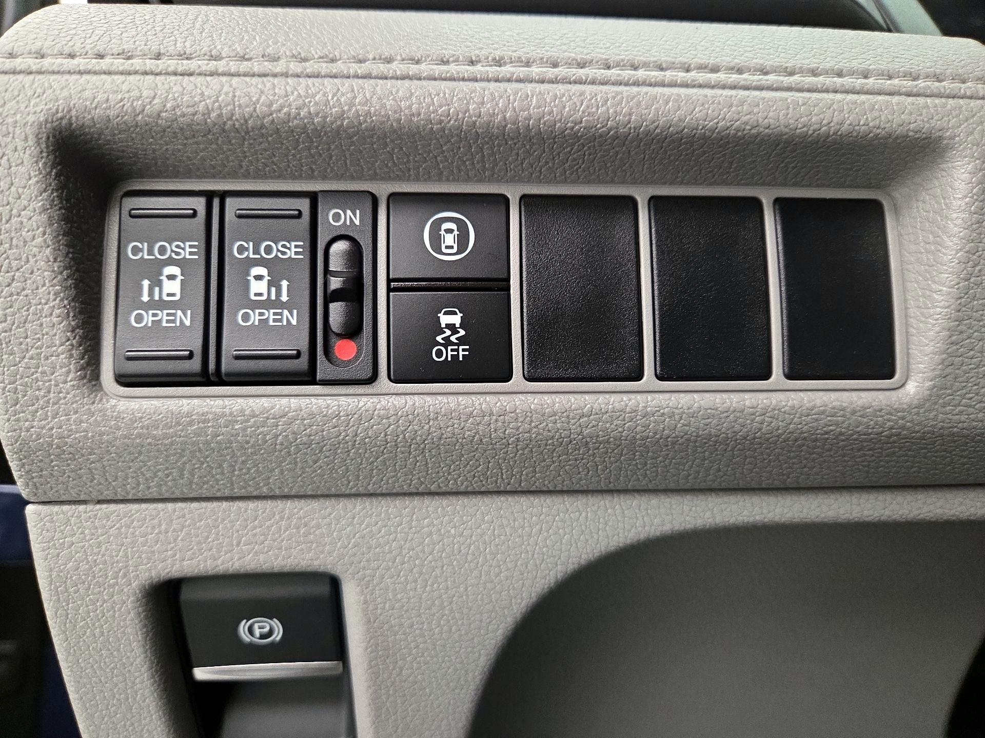 Thumbnail: 2024 Honda Odyssey - 13