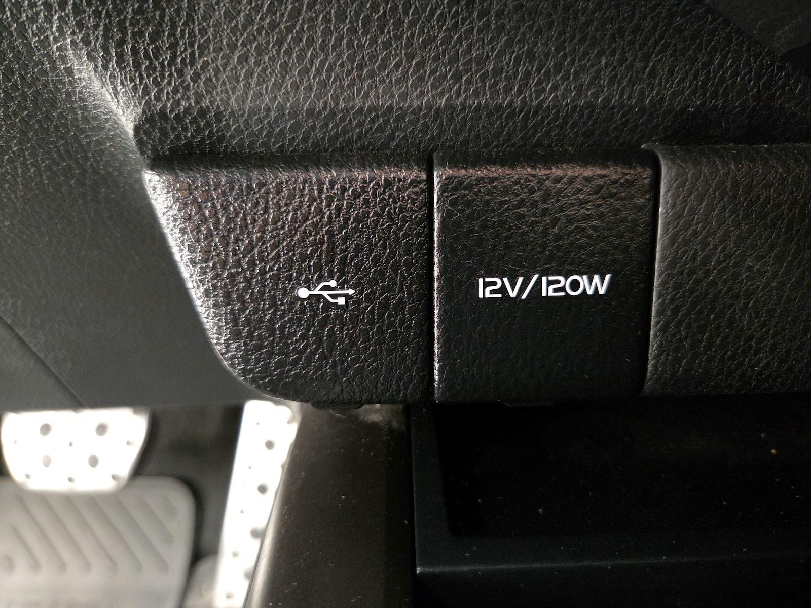2023 Toyota Camry TRD - Photo 20