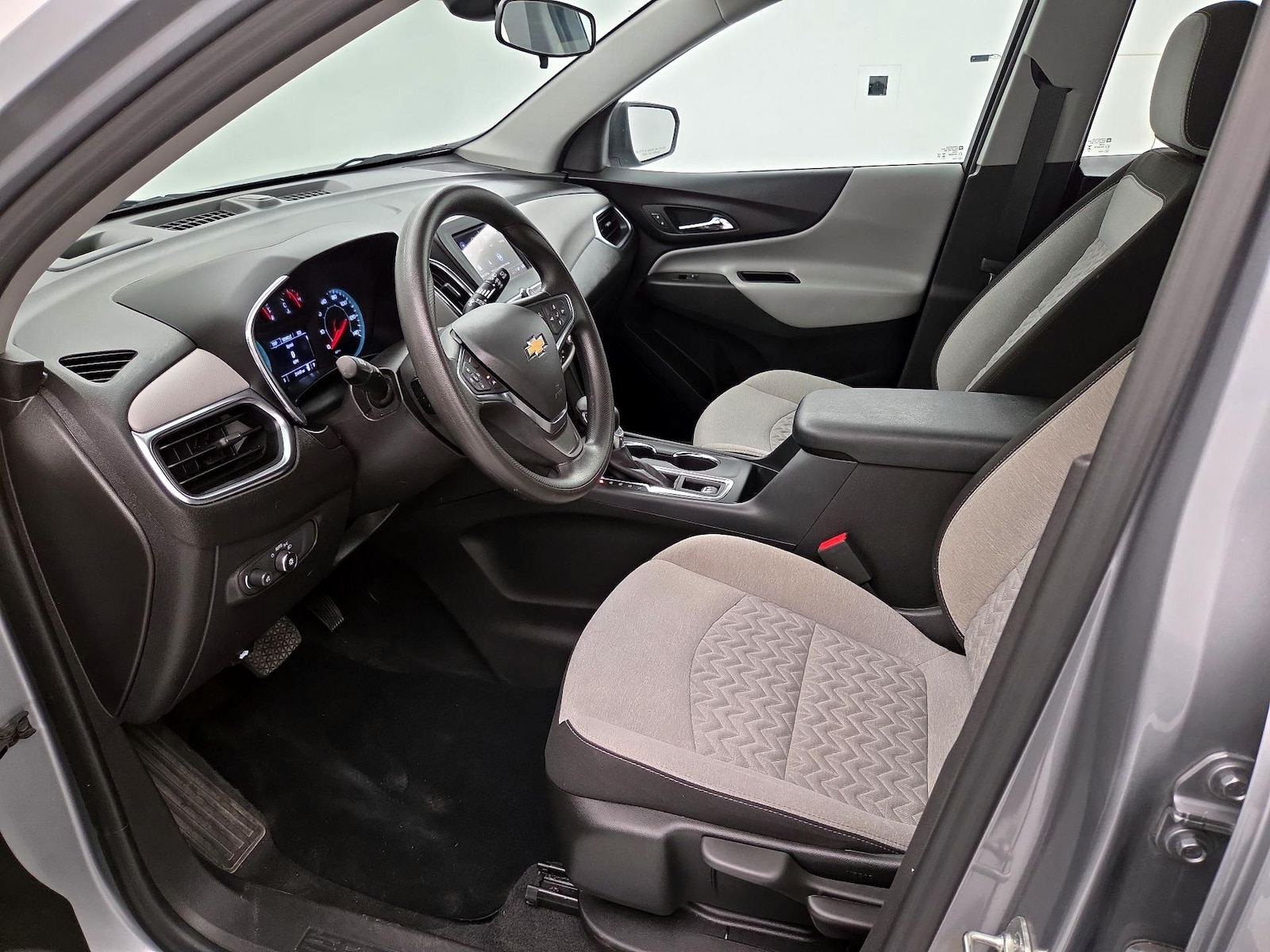 2024 Chevrolet Equinox LS - Photo 12