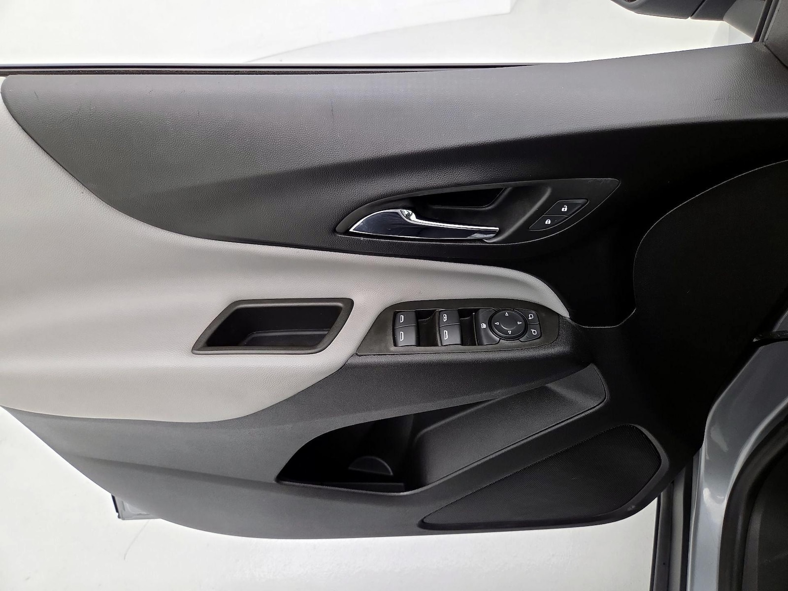 2024 Chevrolet Equinox LS - Photo 13