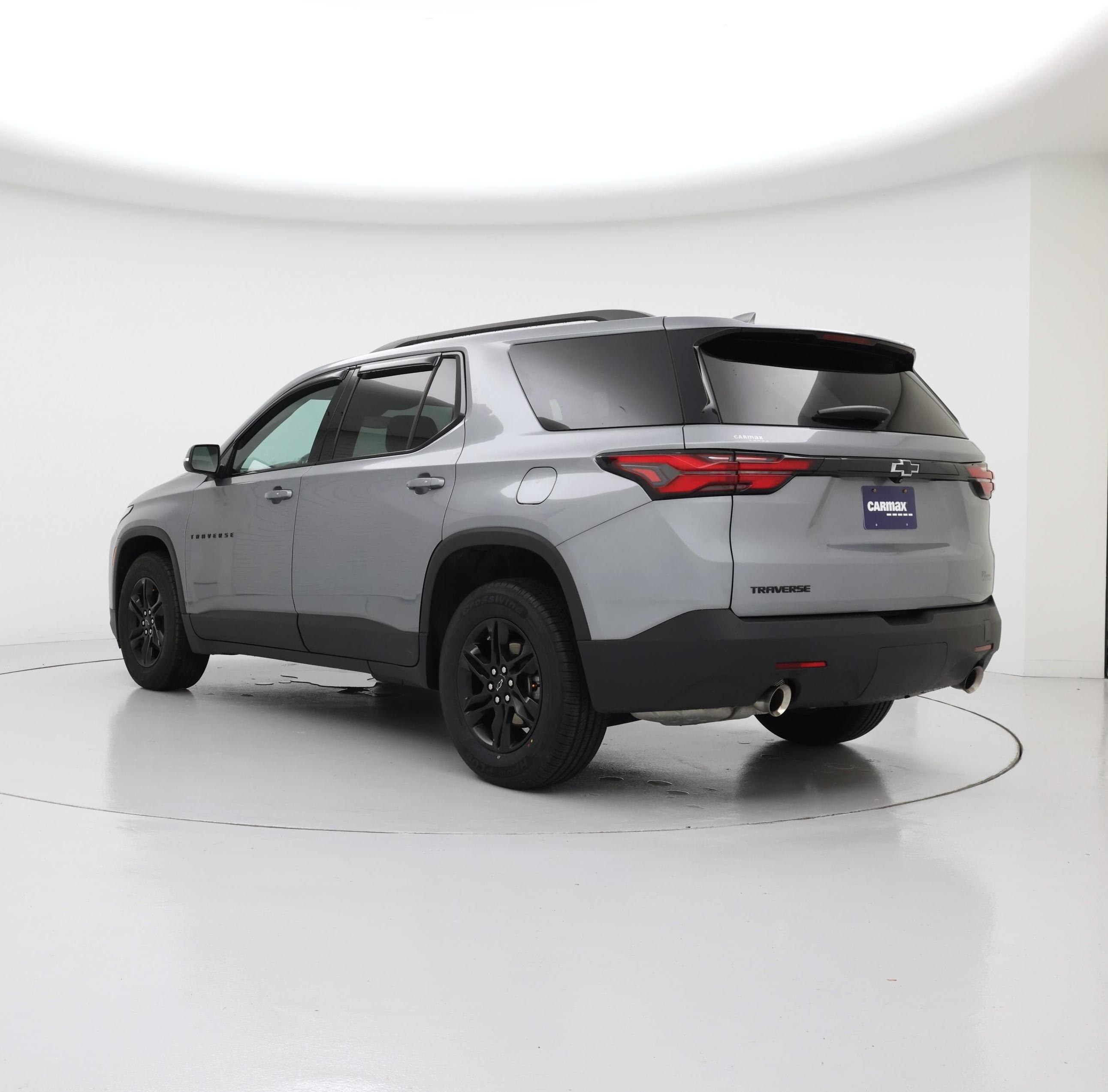 Thumbnail: 2023 Chevrolet Traverse - 2