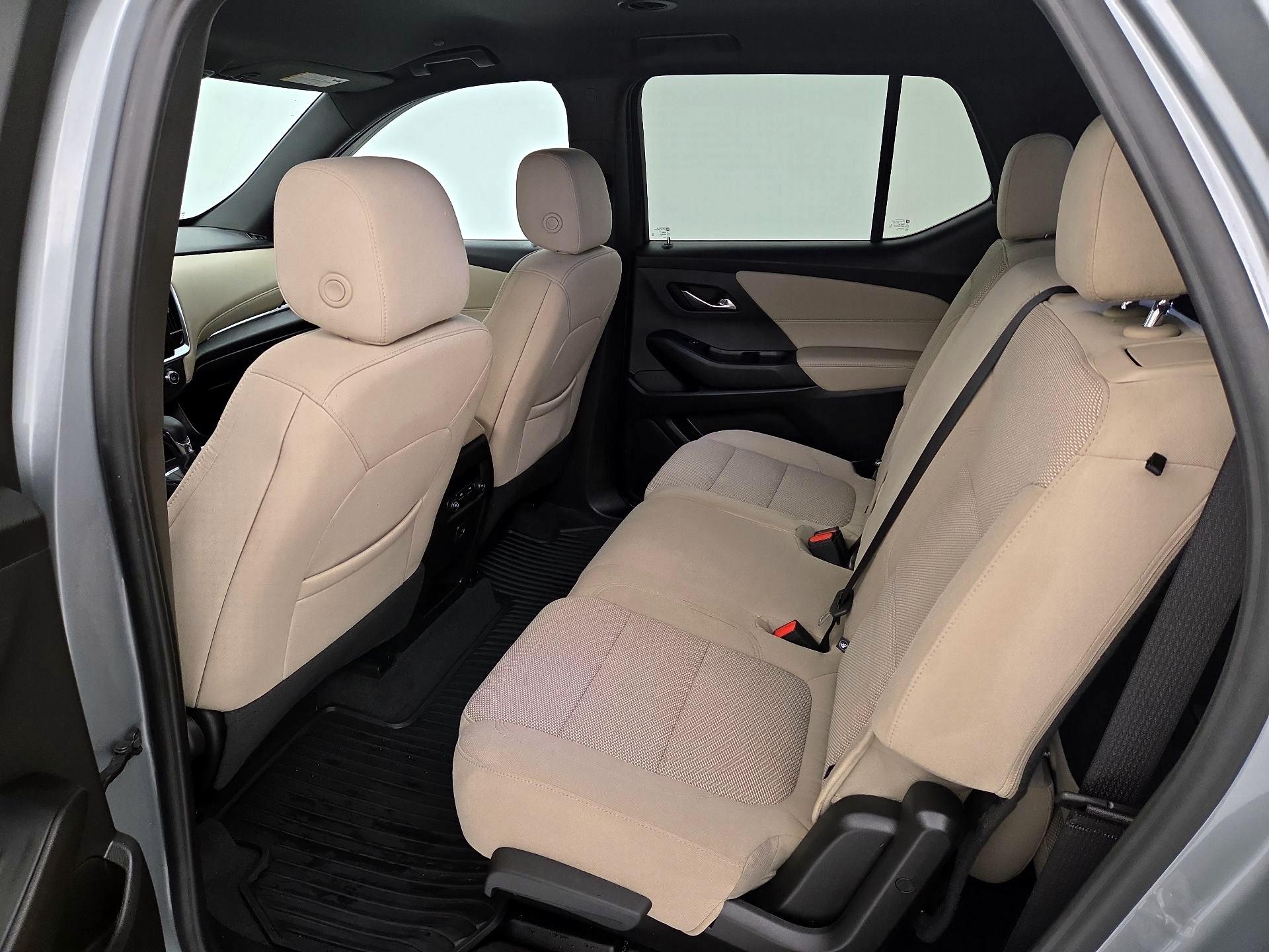 Thumbnail: 2023 Chevrolet Traverse - 19