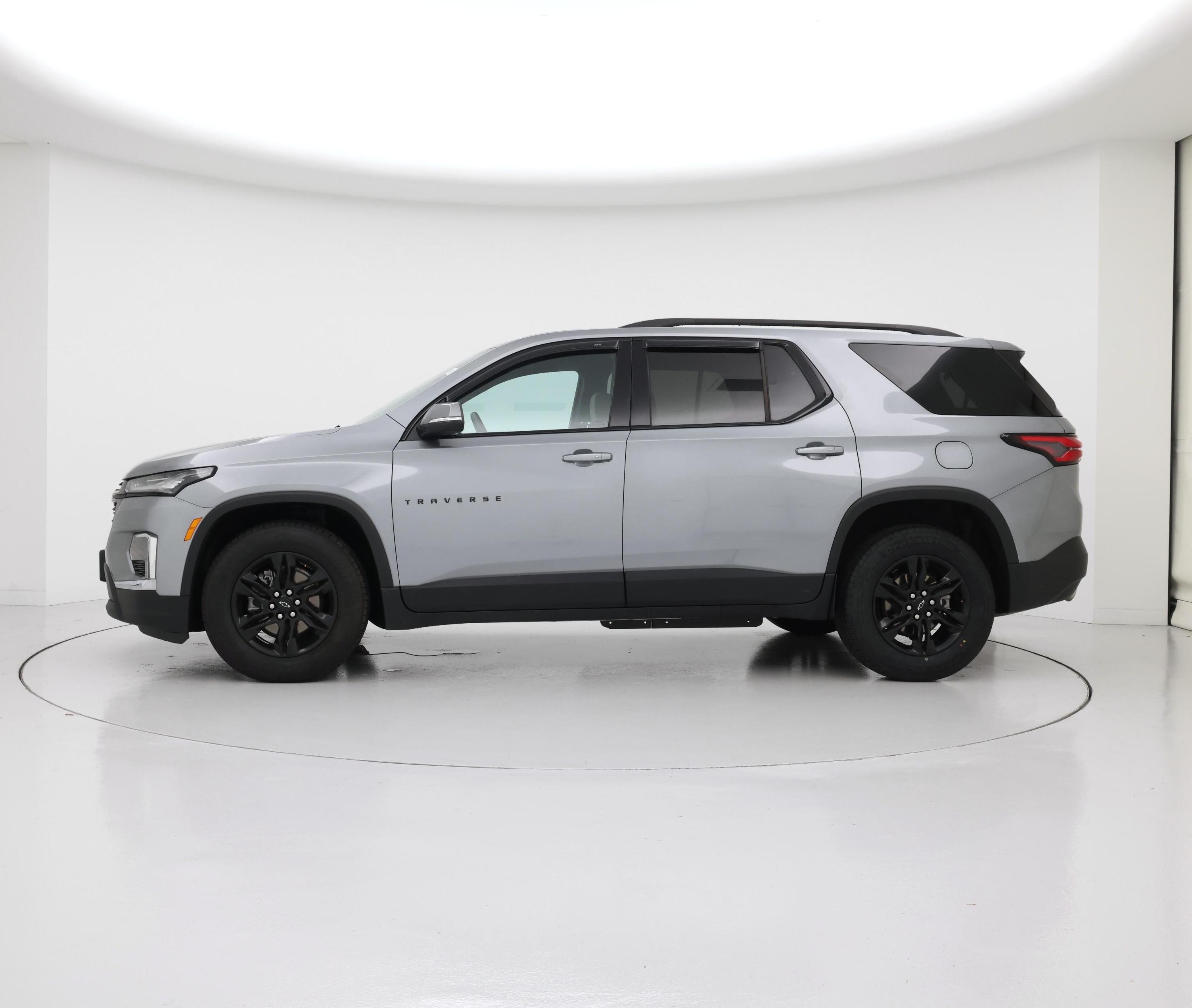 Thumbnail: 2023 Chevrolet Traverse - 3