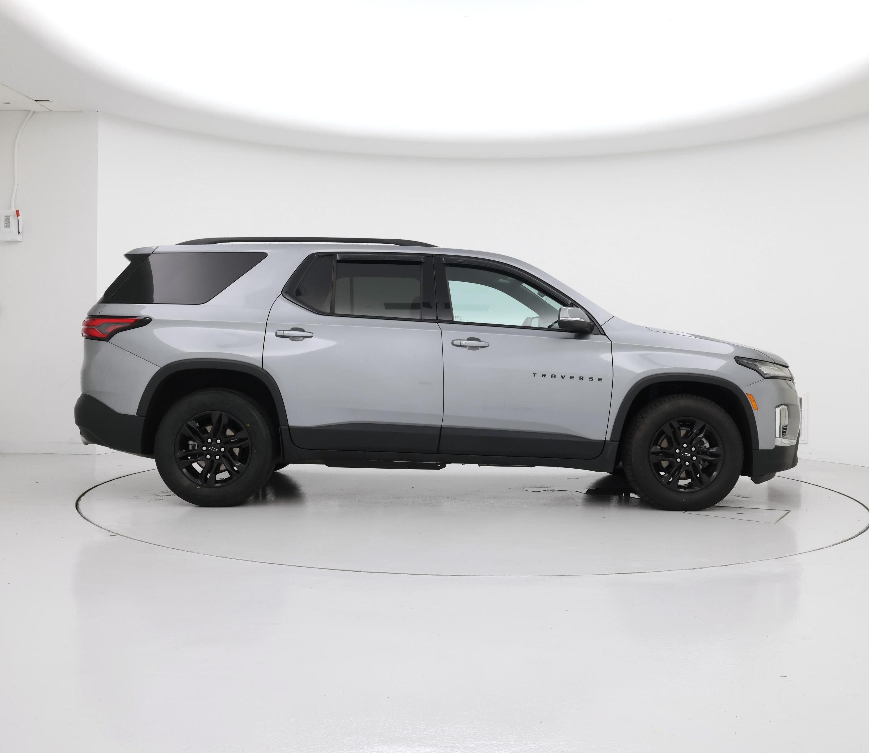 Thumbnail: 2023 Chevrolet Traverse - 7