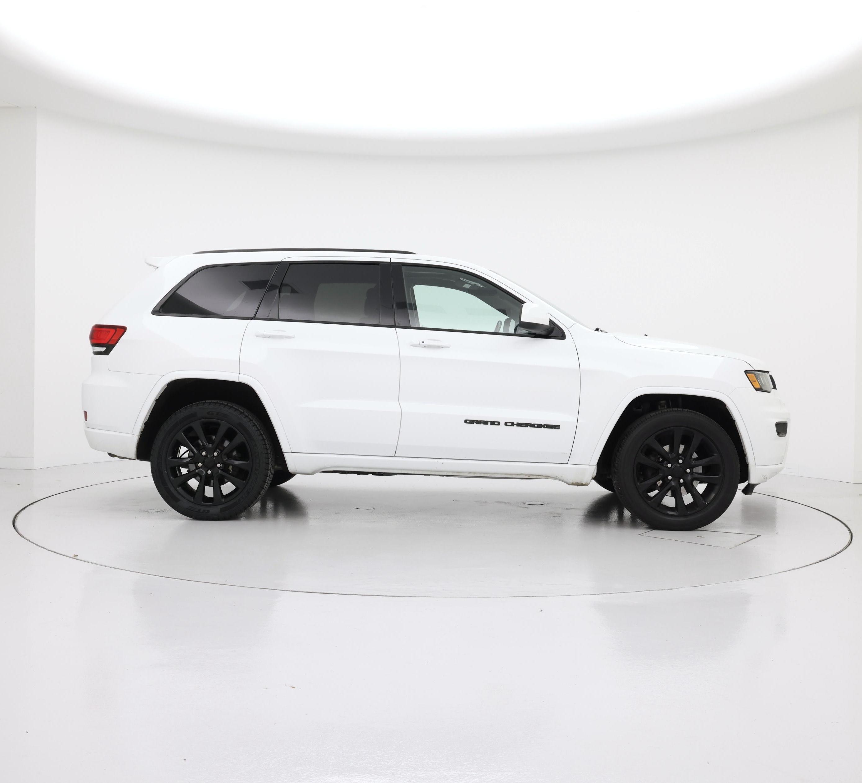 Thumbnail: 2020 Jeep Grand Cherokee - 7
