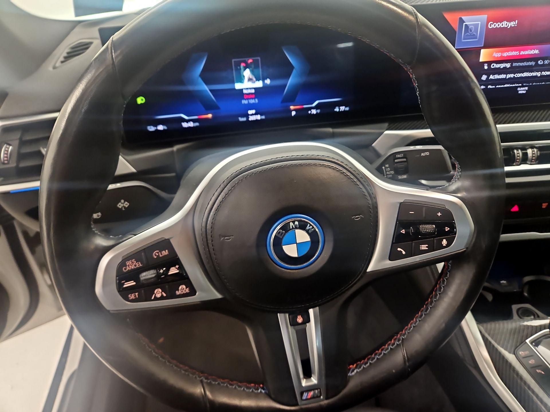 Thumbnail: 2022 BMW i4 - 10