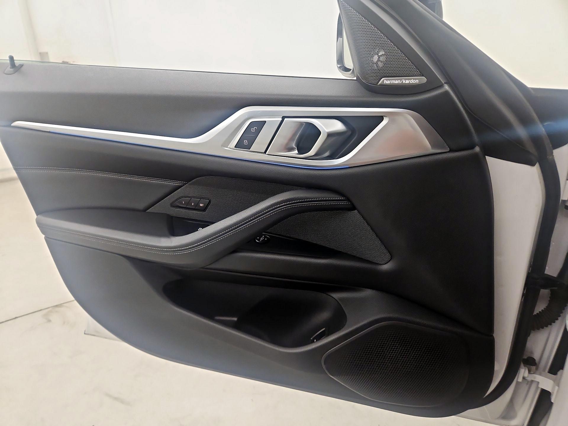 Thumbnail: 2022 BMW i4 - 12