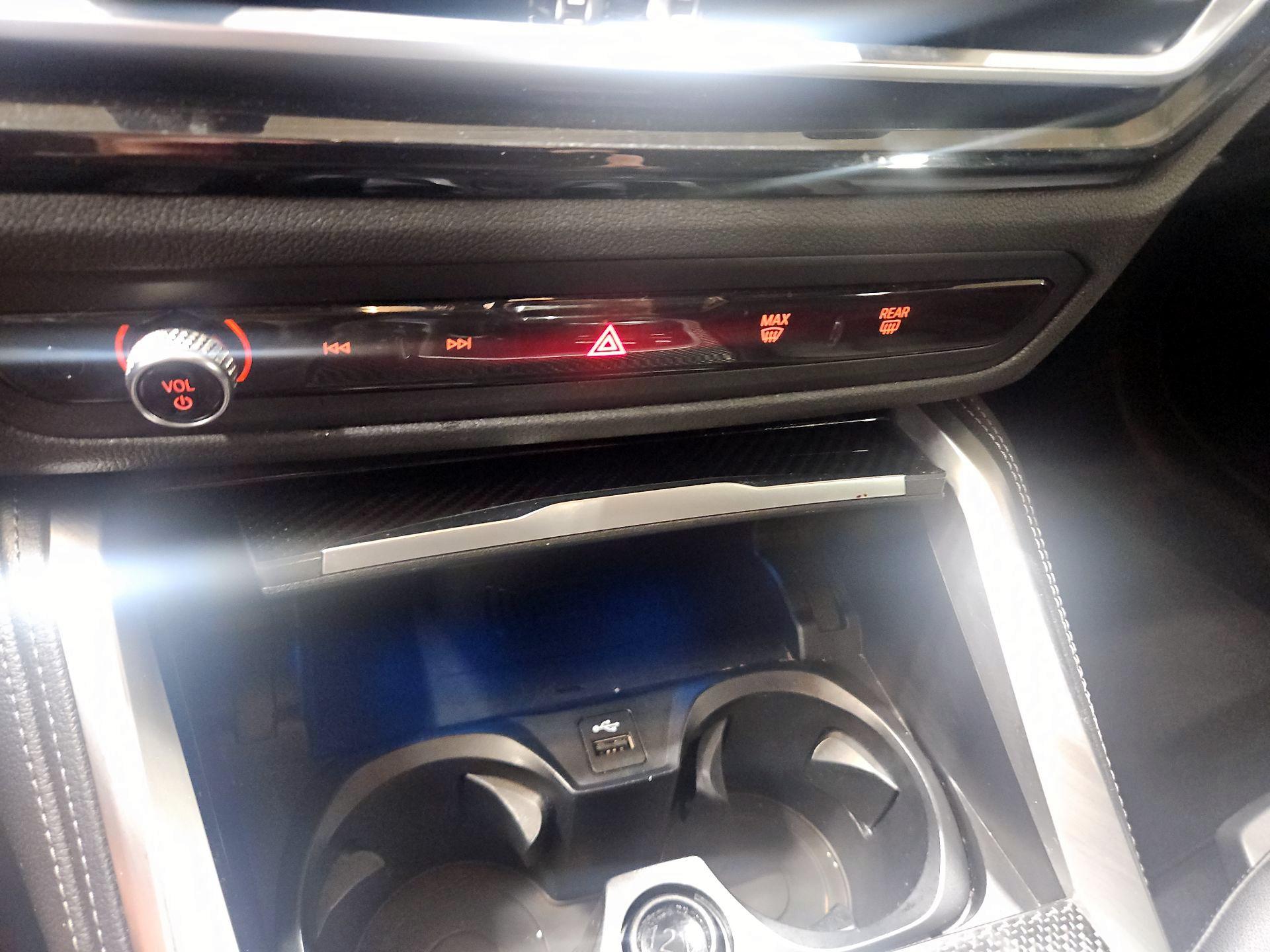 Thumbnail: 2022 BMW i4 - 16