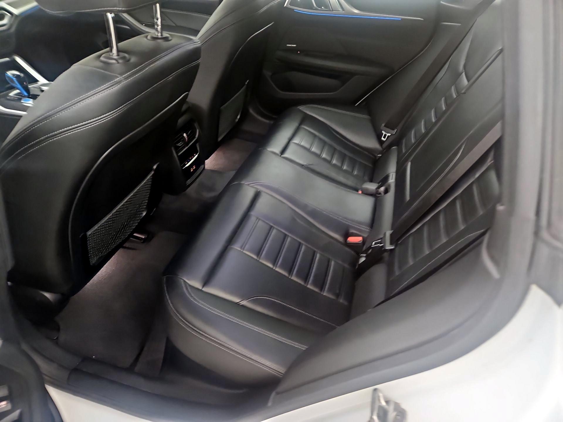 Thumbnail: 2022 BMW i4 - 19