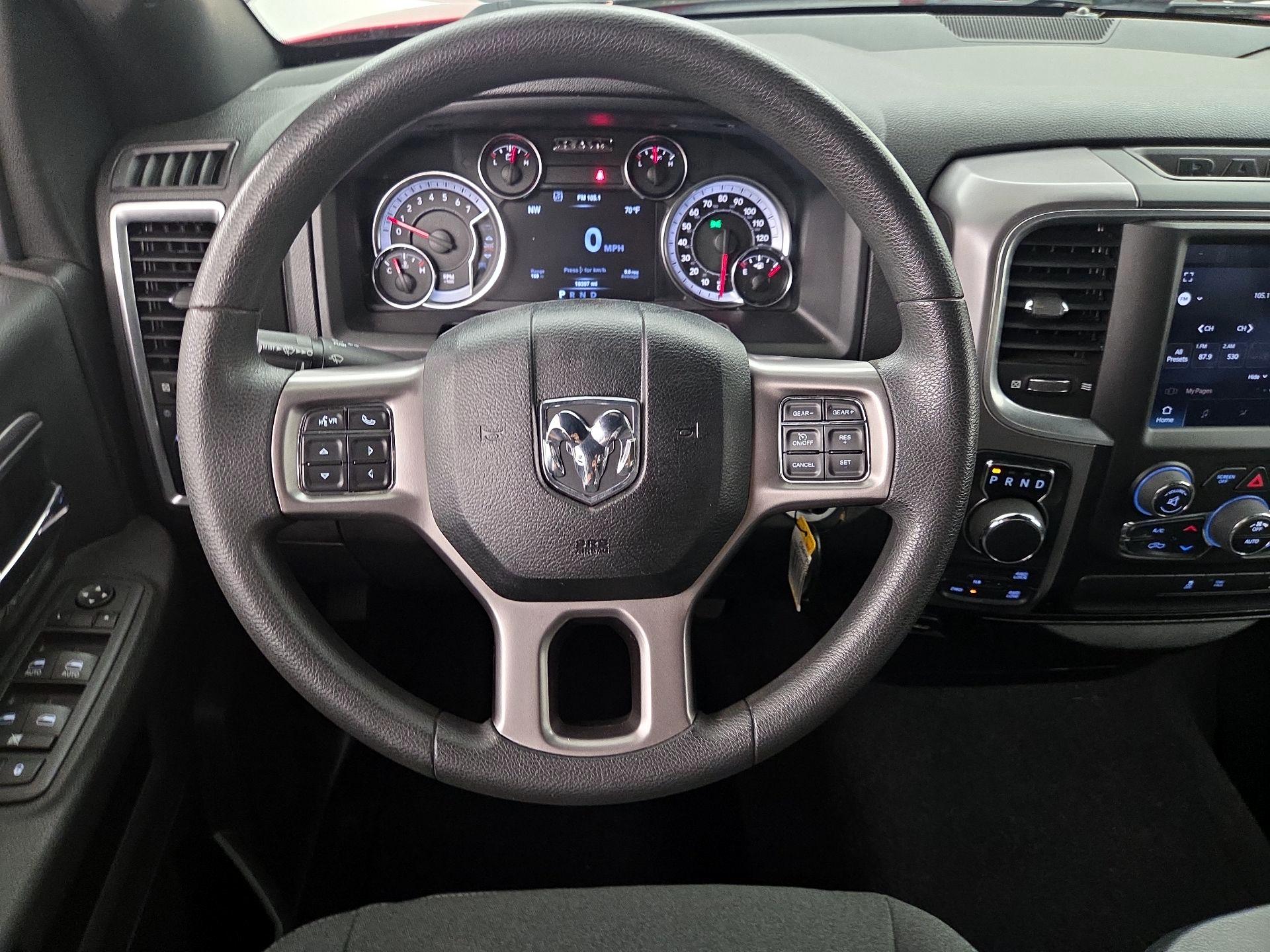 Thumbnail: 2022 RAM 1500 Classic - 10