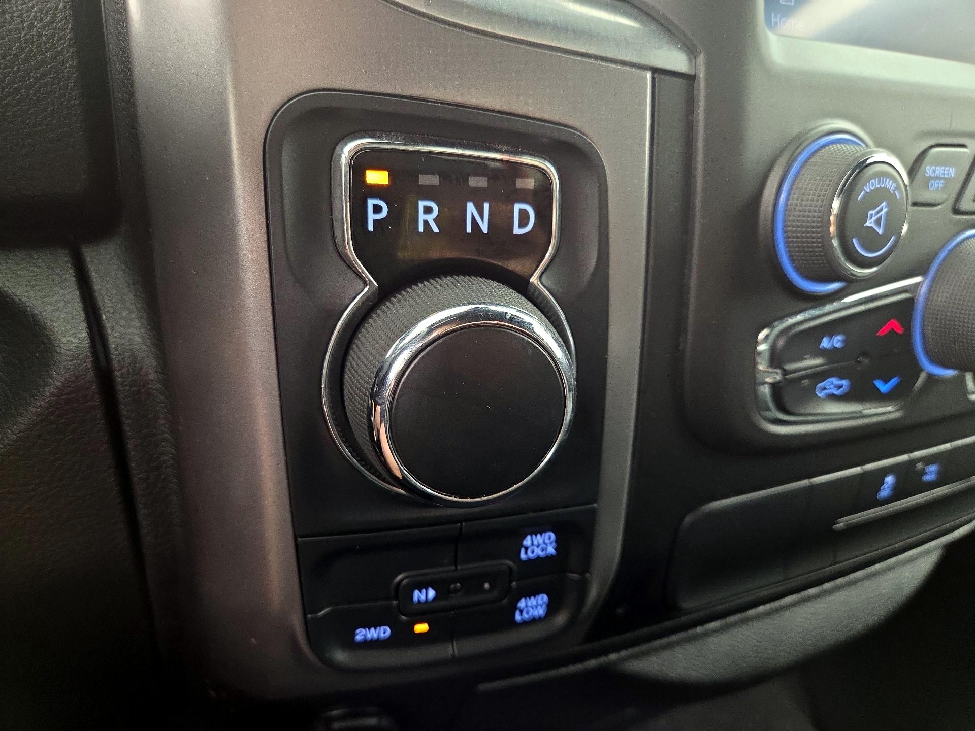 Thumbnail: 2022 RAM 1500 Classic - 17