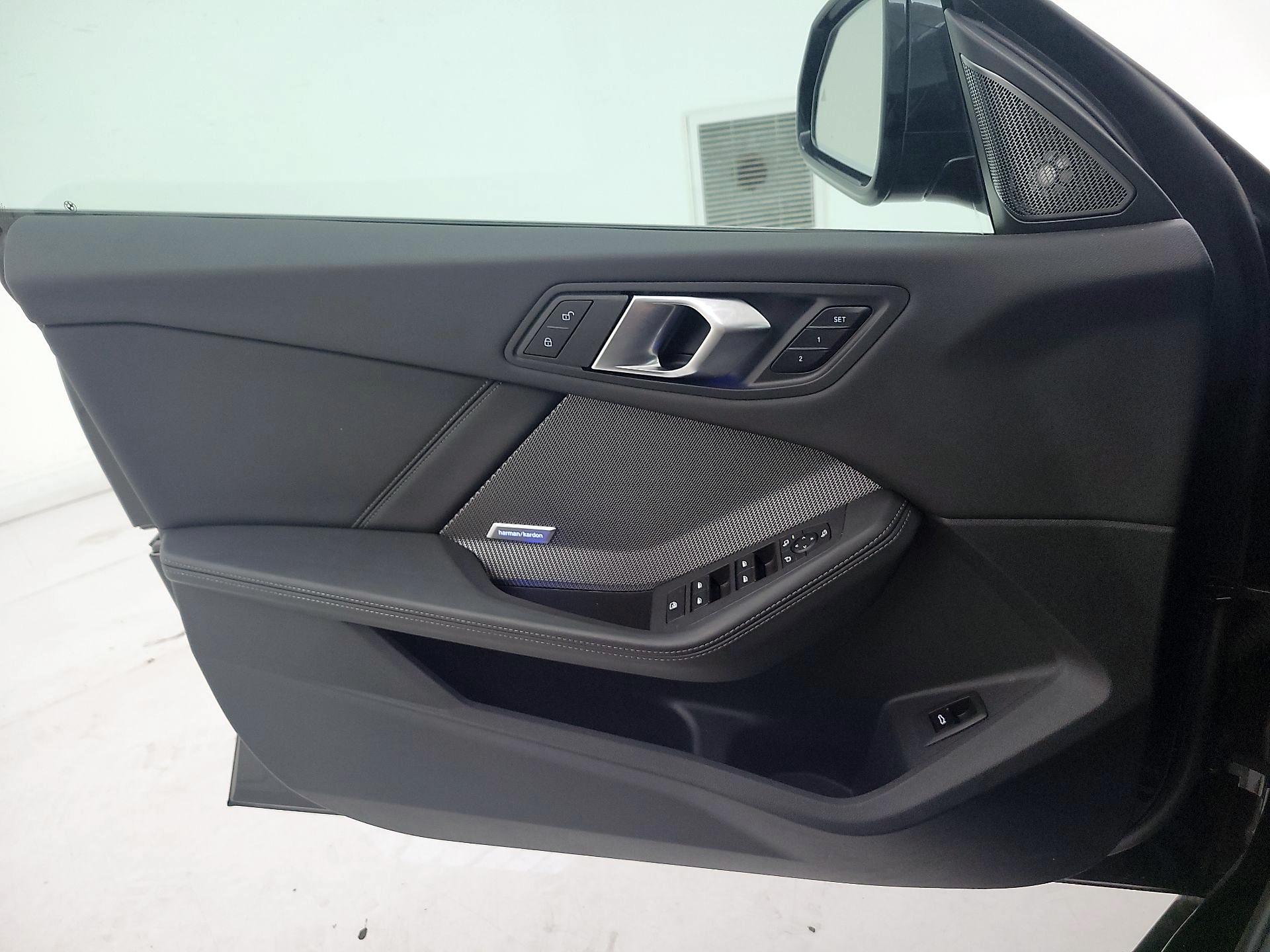 Thumbnail: 2025 BMW 2 Series - 12
