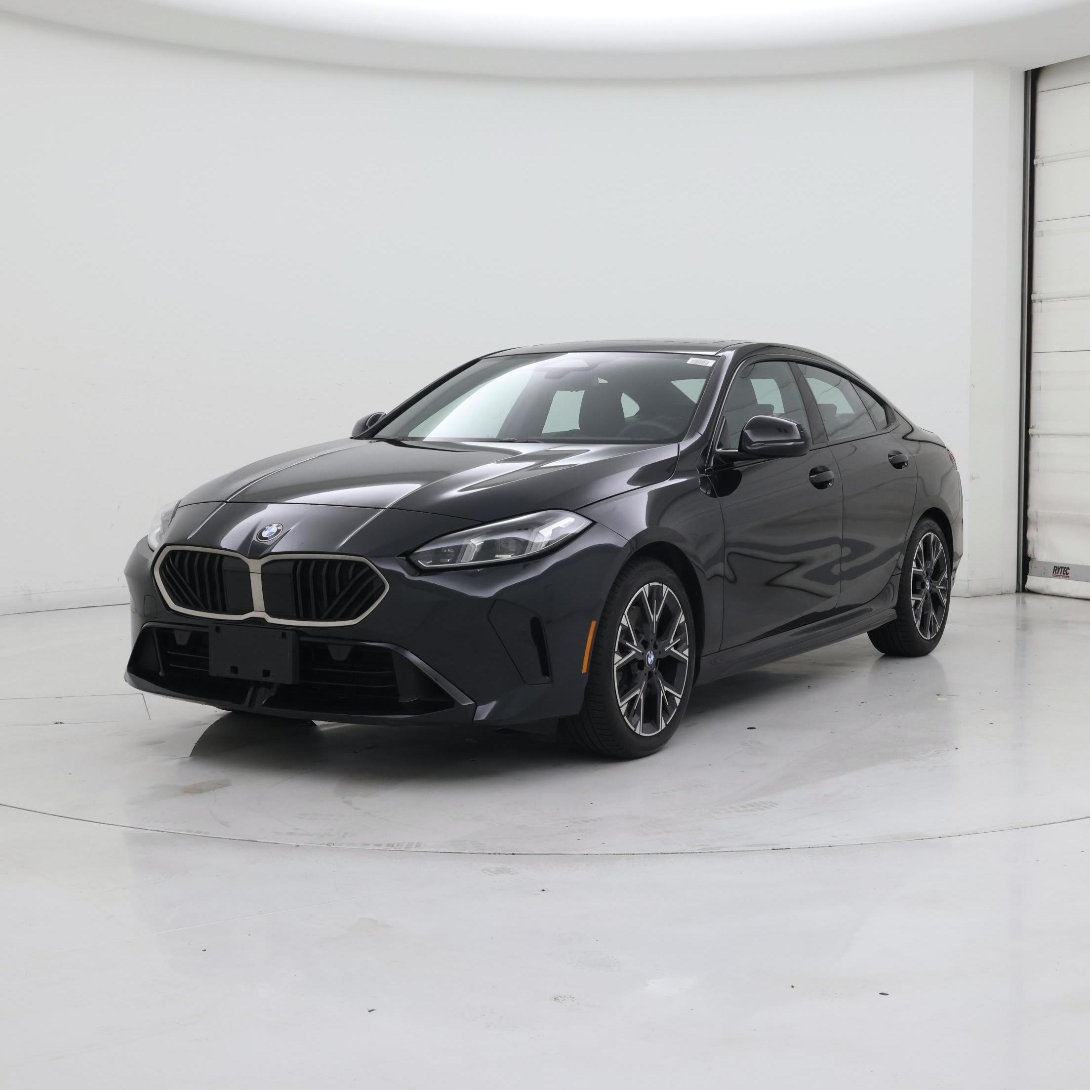Thumbnail: 2025 BMW 2 Series - 4