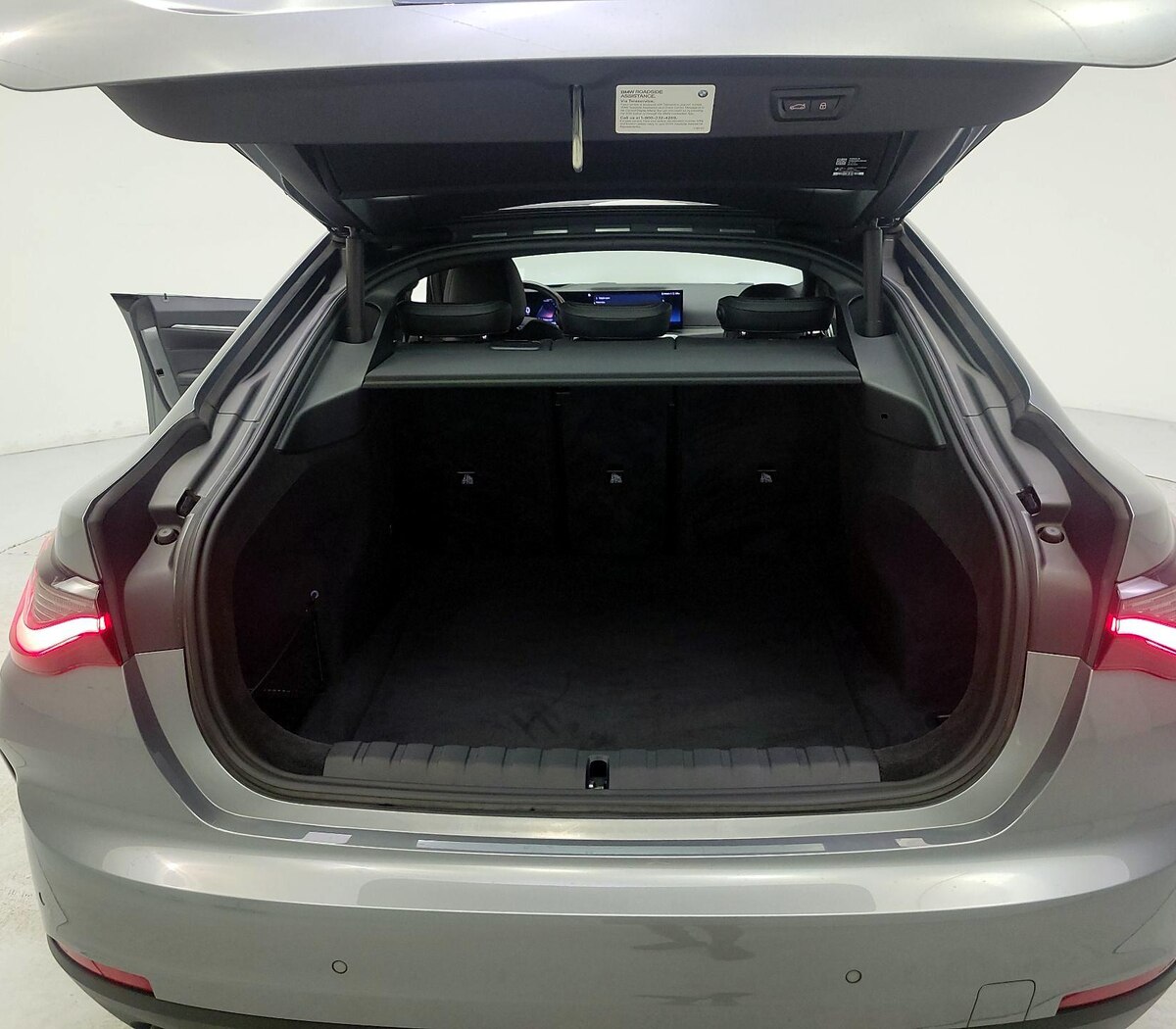 Trunk/Cargo (Seats Up)