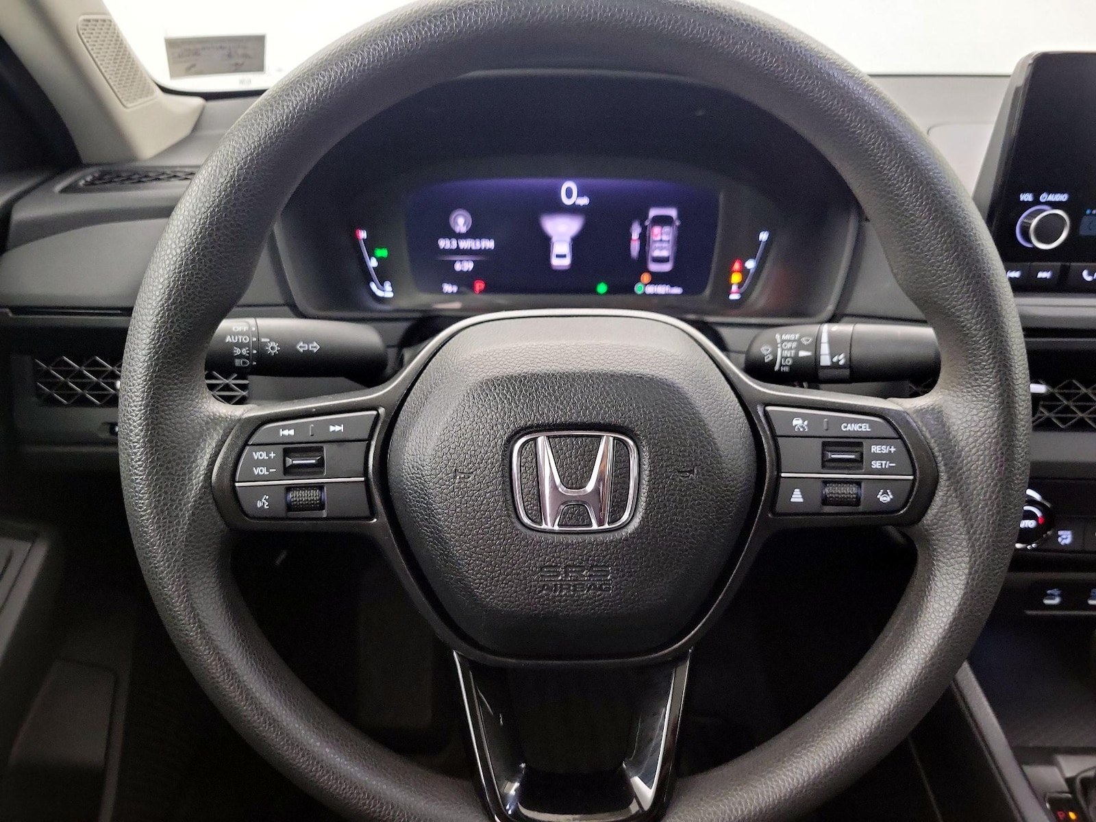 2025 Honda Accord SE - Photo 11
