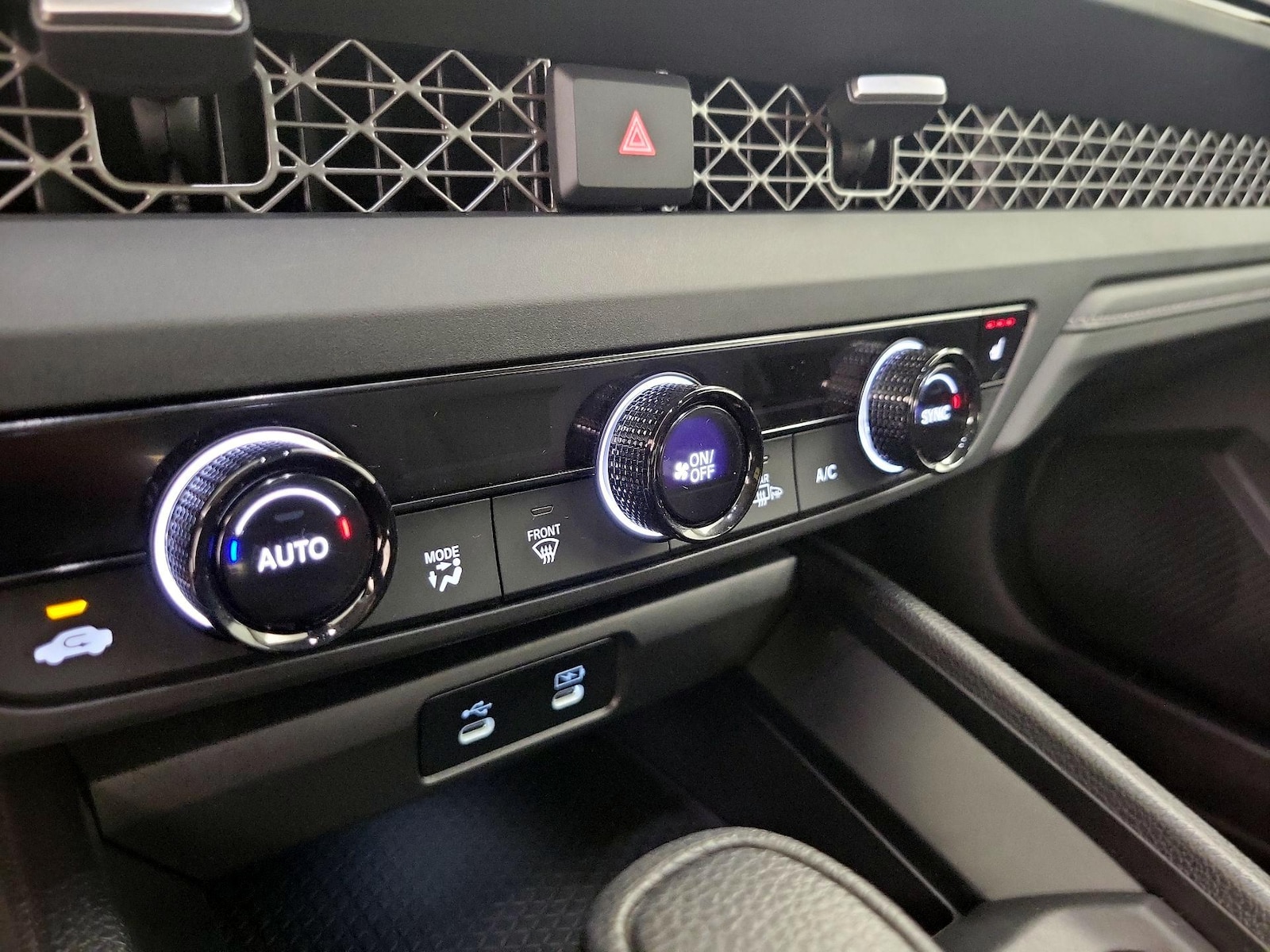 2025 Honda Accord SE - Photo 16