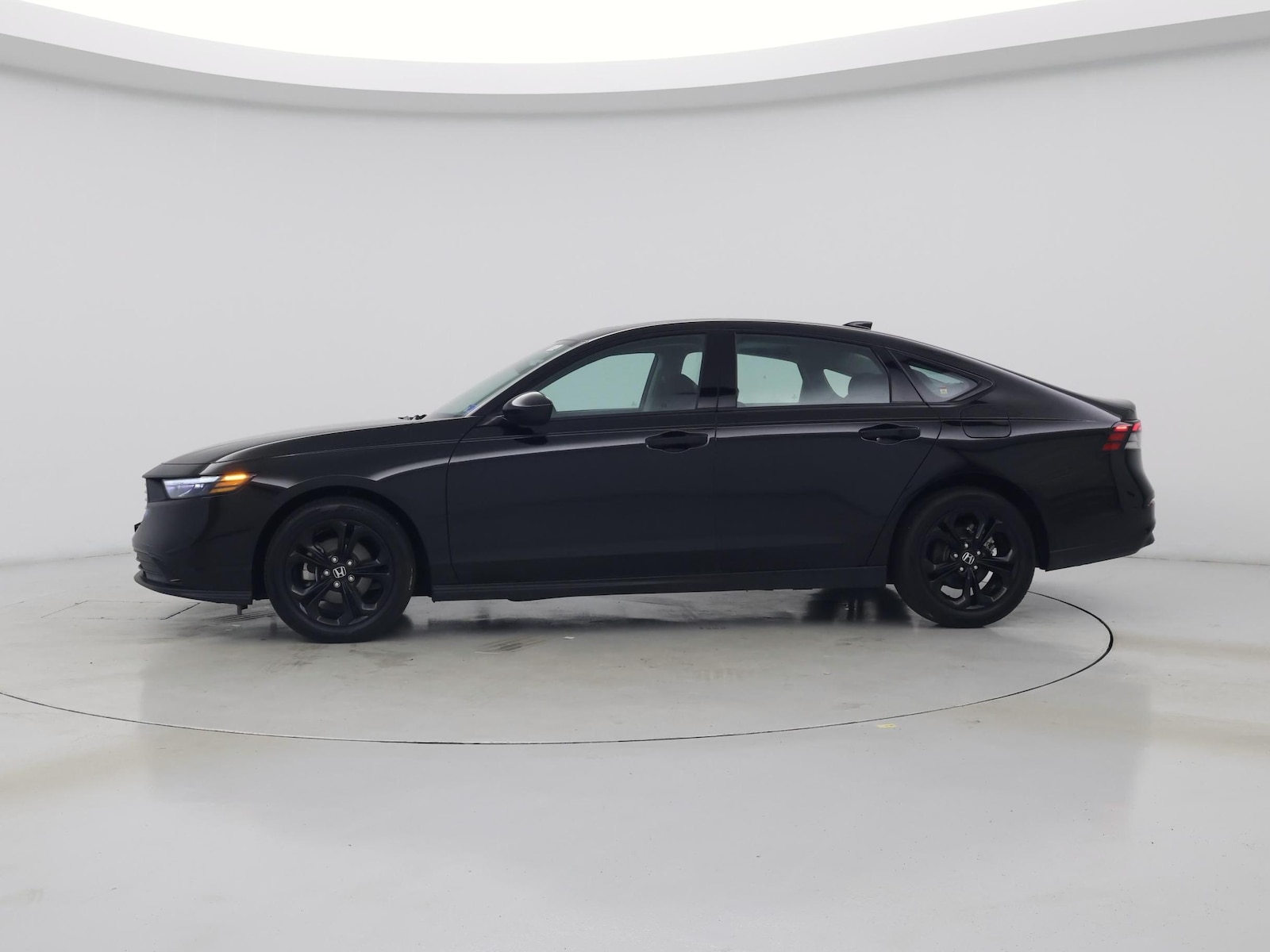 2025 Honda Accord SE - Photo 4