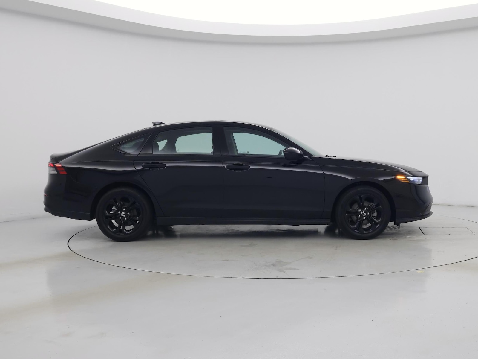 2025 Honda Accord SE - Photo 8