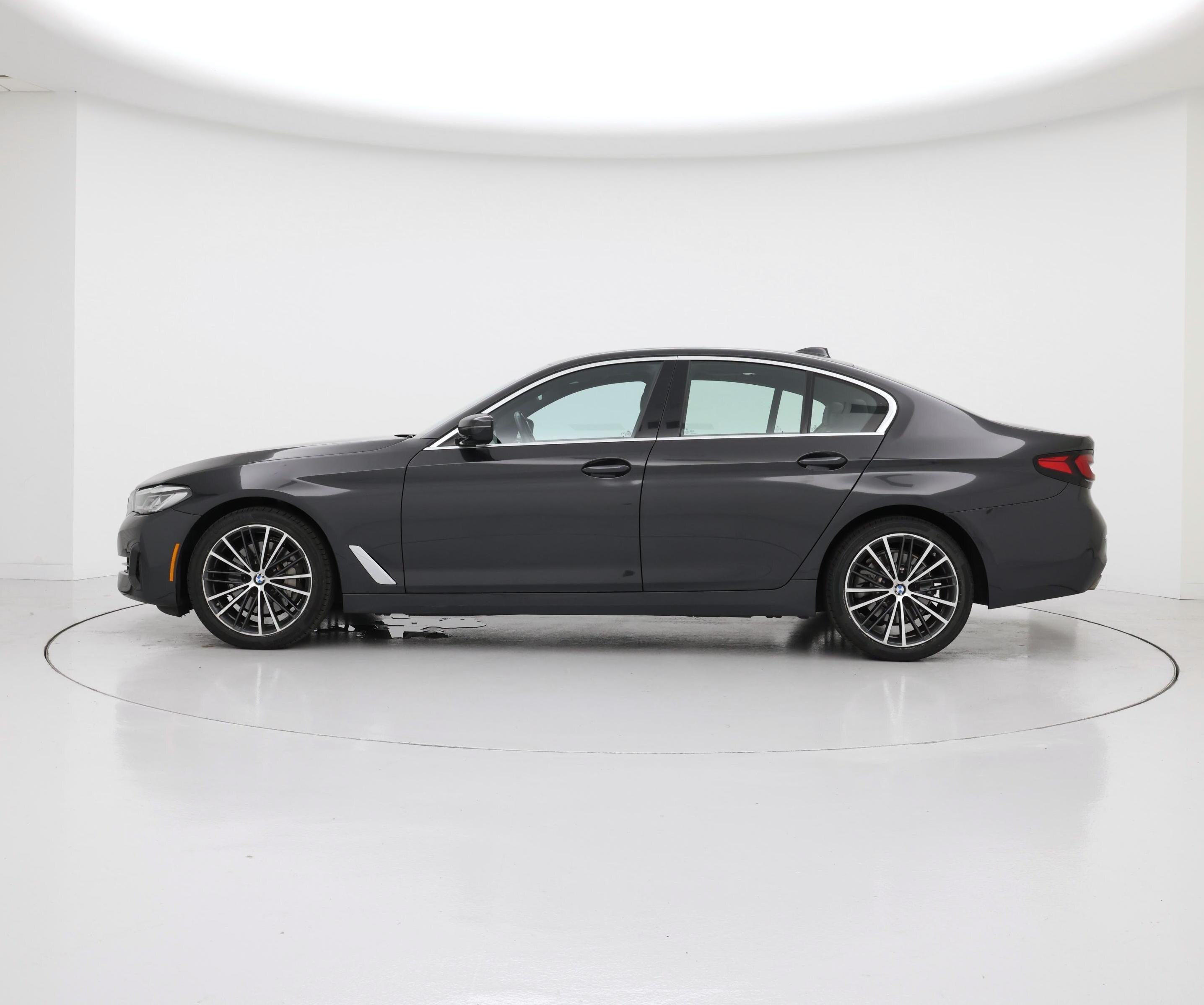 Thumbnail: 2023 BMW 5 Series - 3