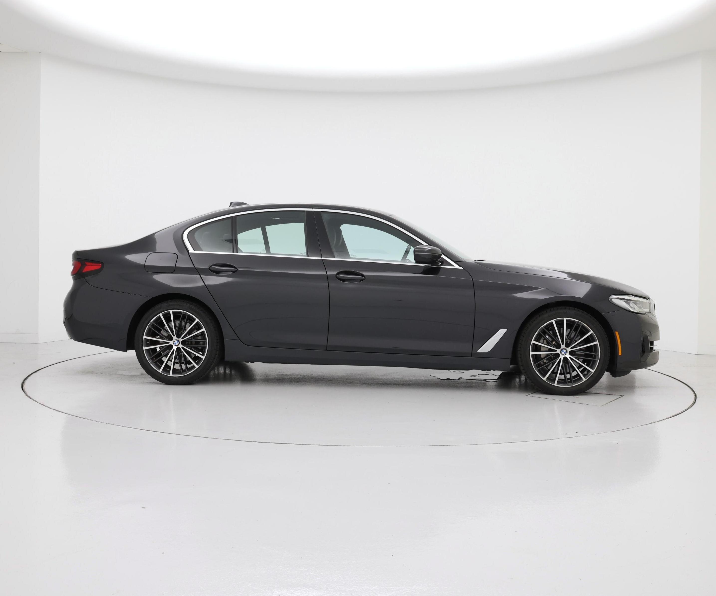Thumbnail: 2023 BMW 5 Series - 7