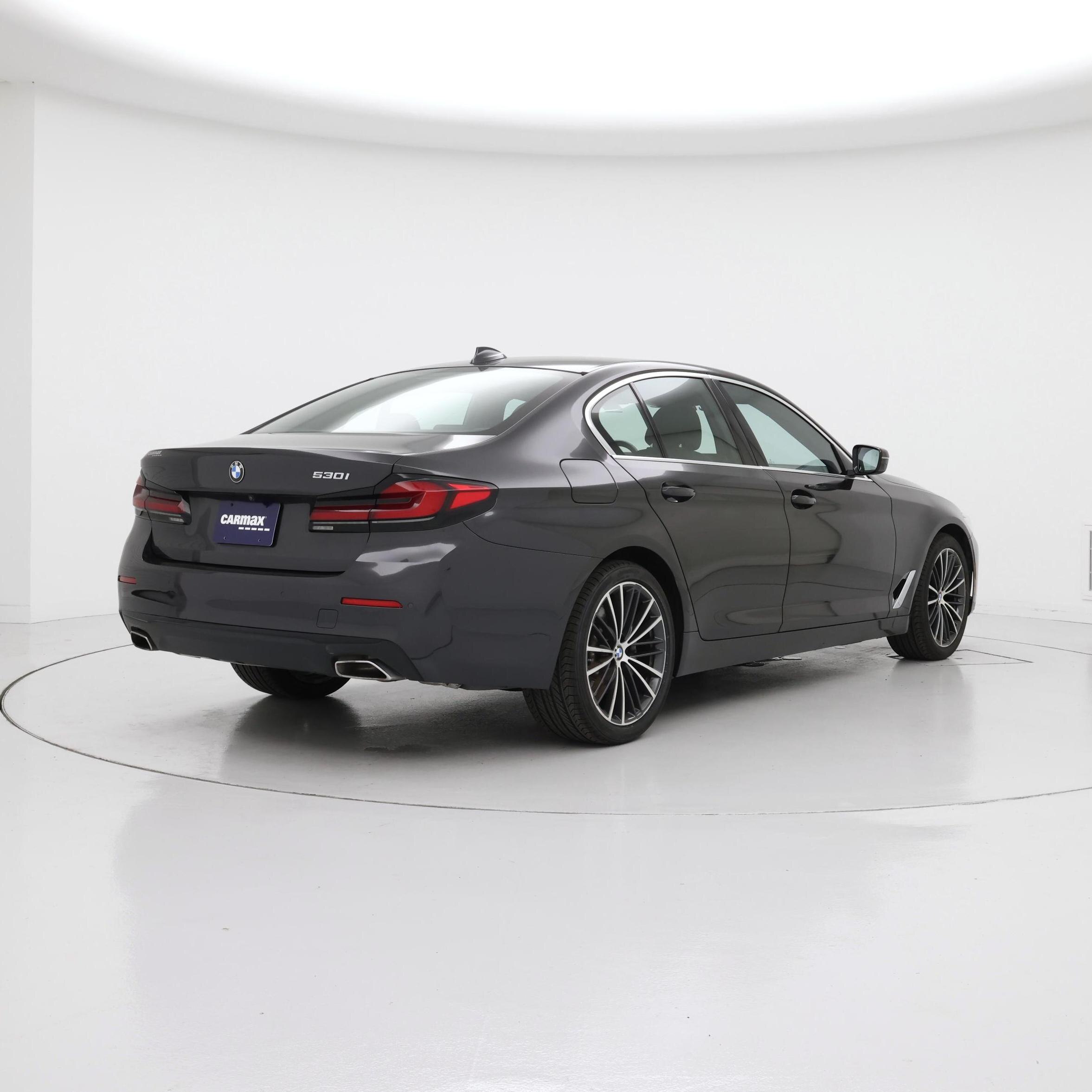 Thumbnail: 2023 BMW 5 Series - 8
