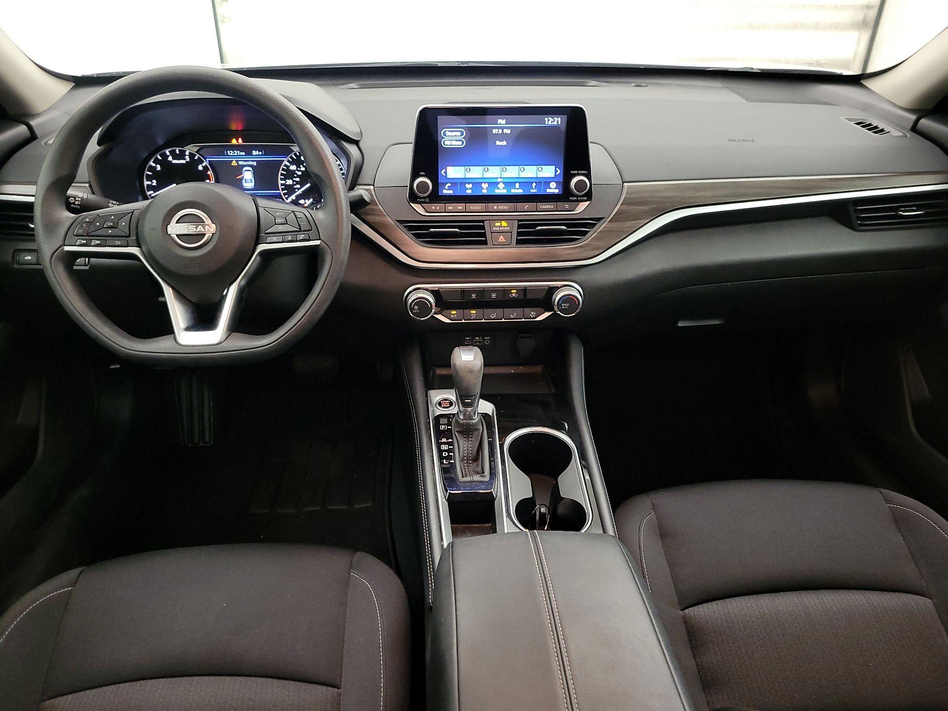Thumbnail: 2023 Nissan Altima - 9