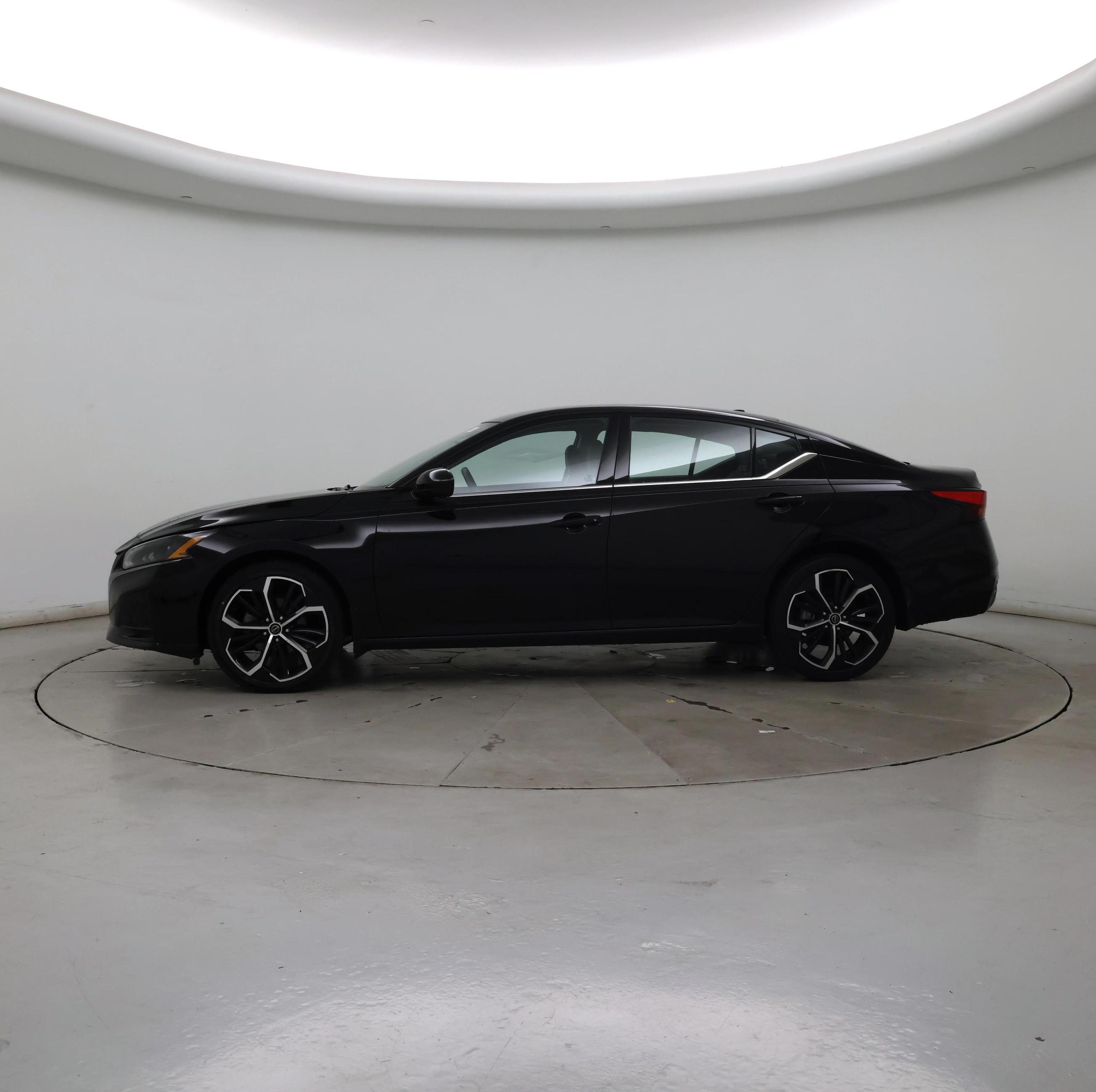 Thumbnail: 2024 Nissan Altima - 3