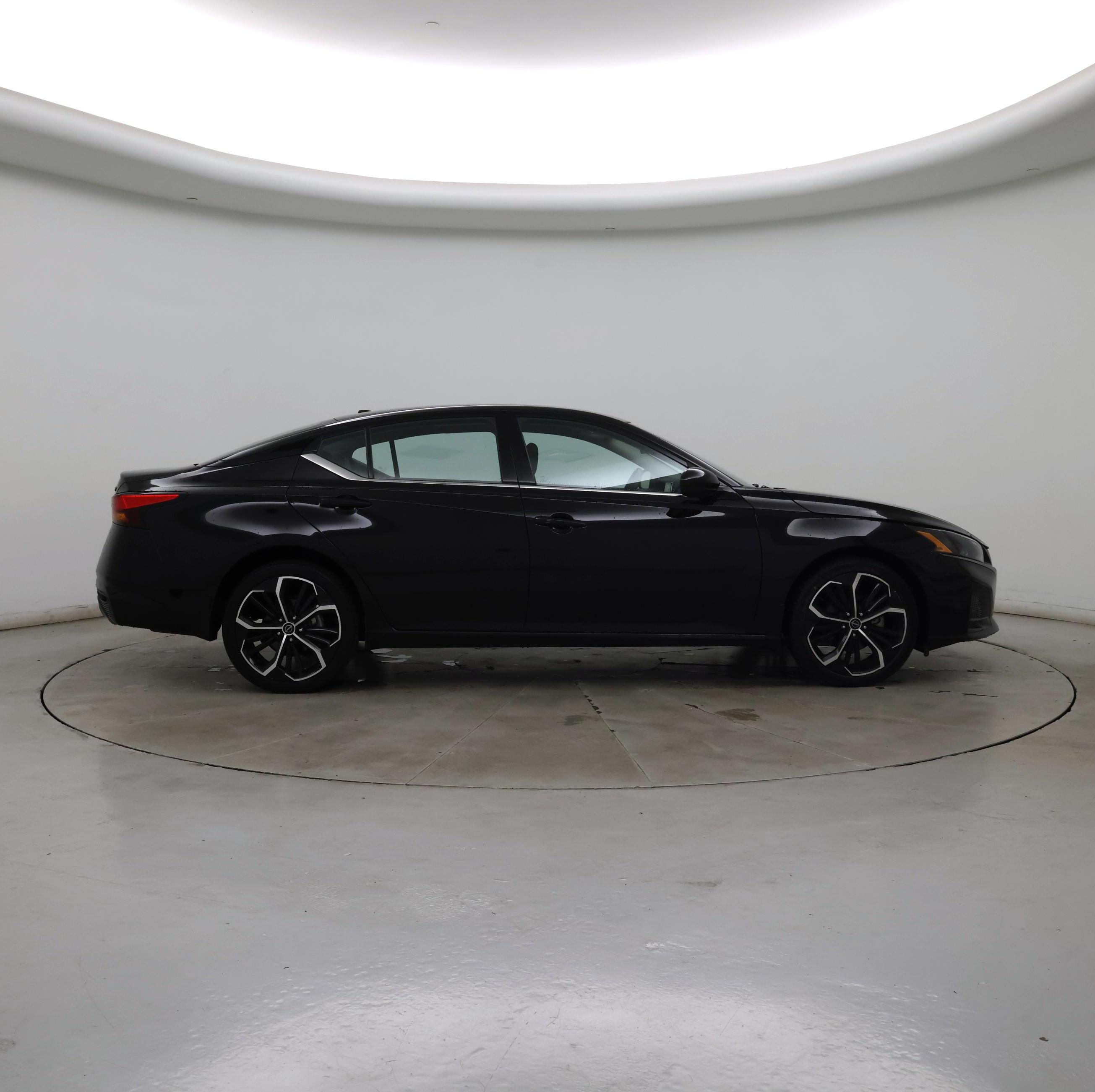Thumbnail: 2024 Nissan Altima - 7