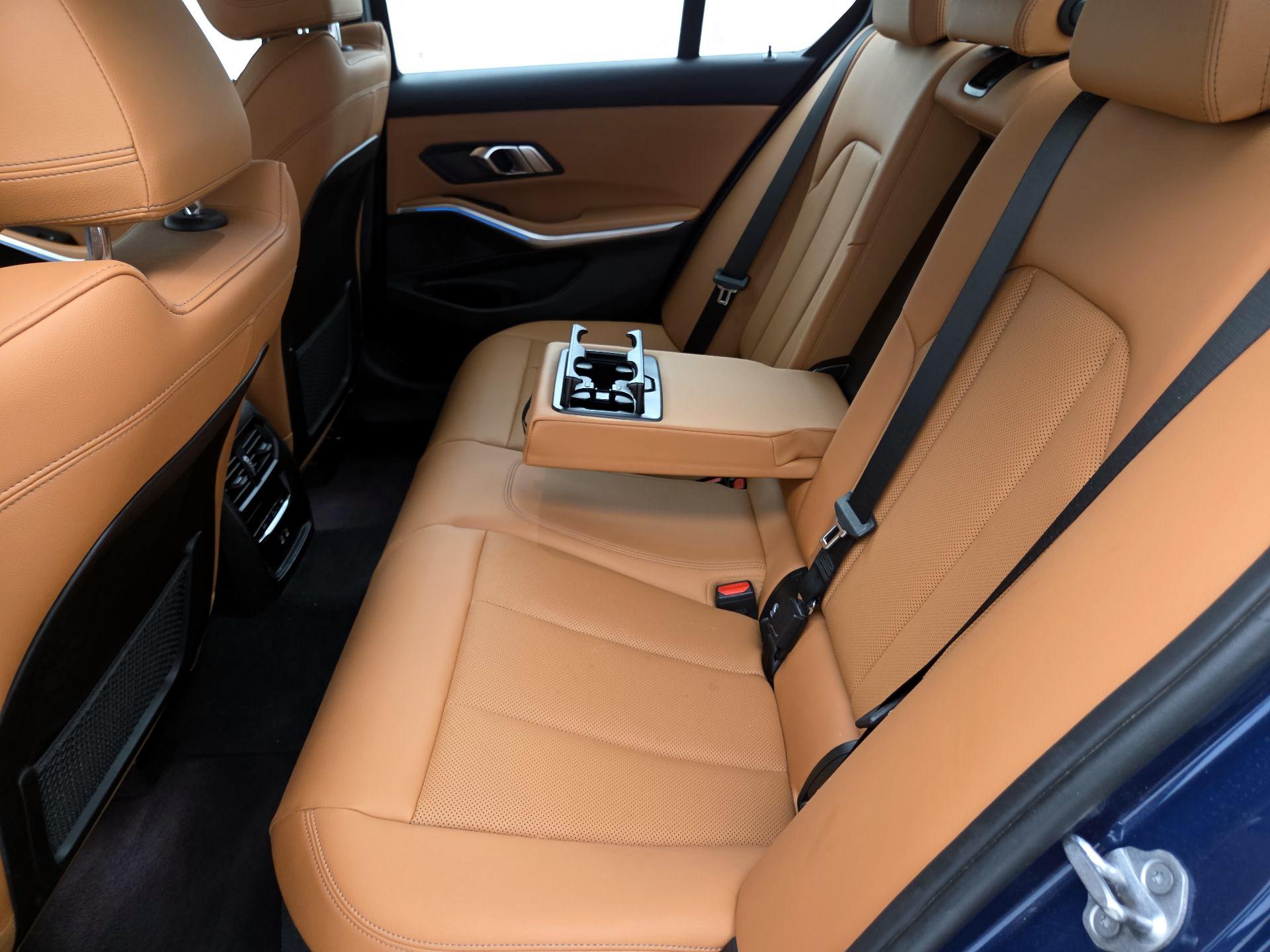 Thumbnail: 2023 BMW 3 Series - 20