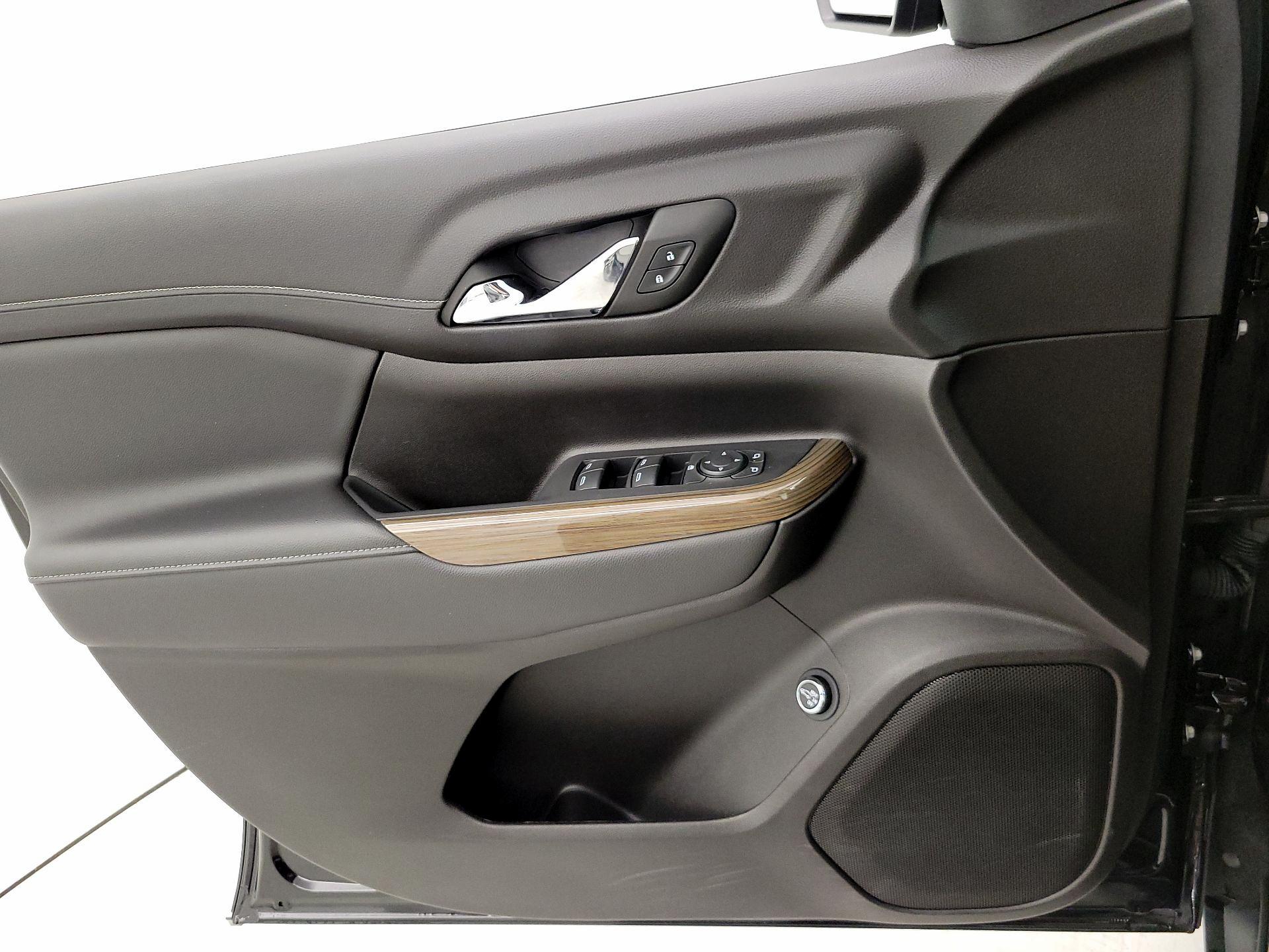 Thumbnail: 2023 GMC Acadia - 12