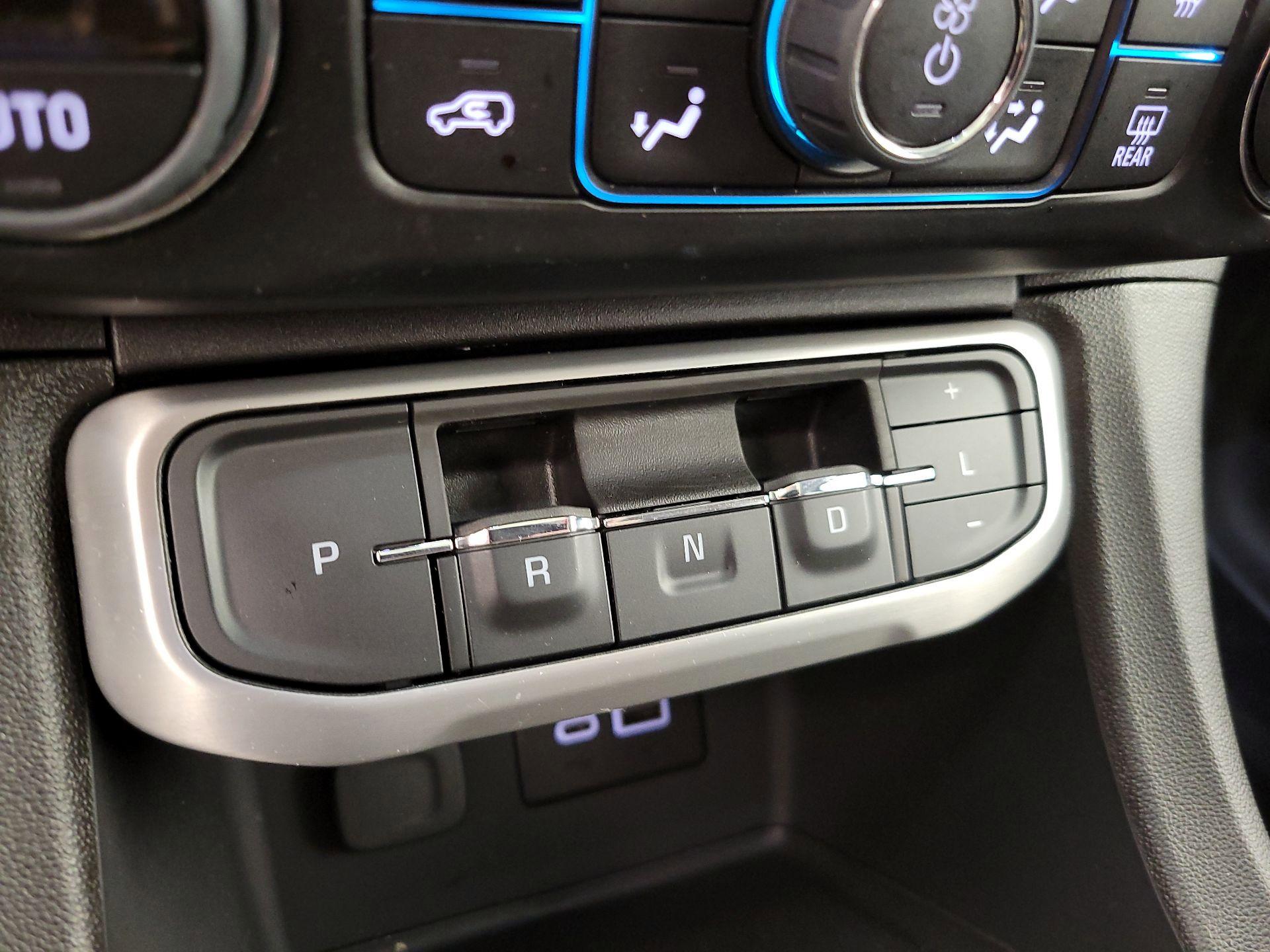 Thumbnail: 2023 GMC Acadia - 18
