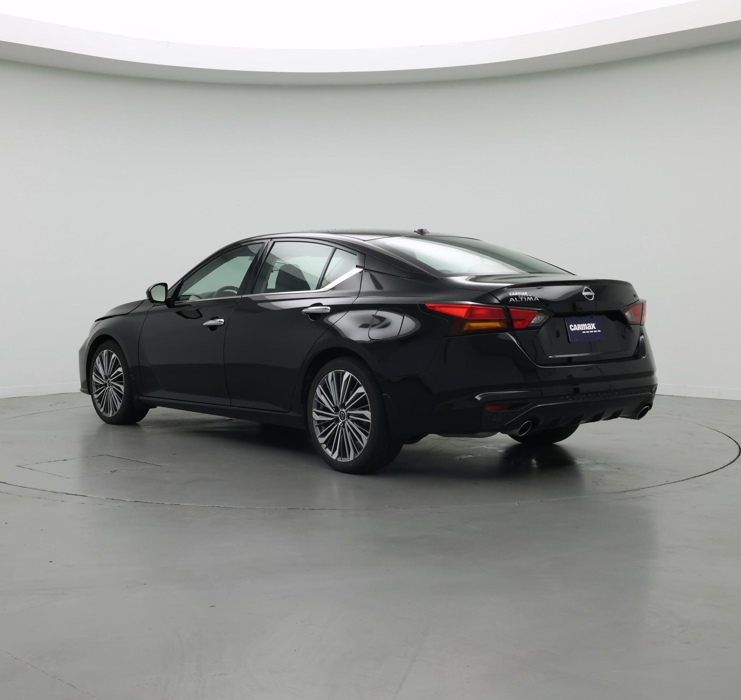 Thumbnail: 2025 Nissan Altima - 2