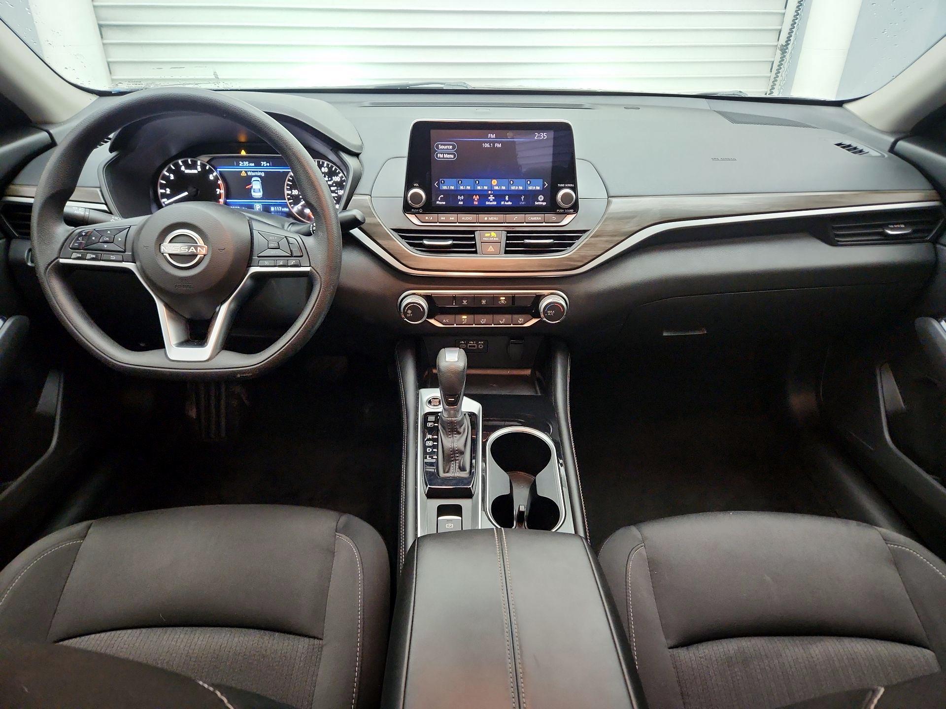 Thumbnail: 2023 Nissan Altima - 9