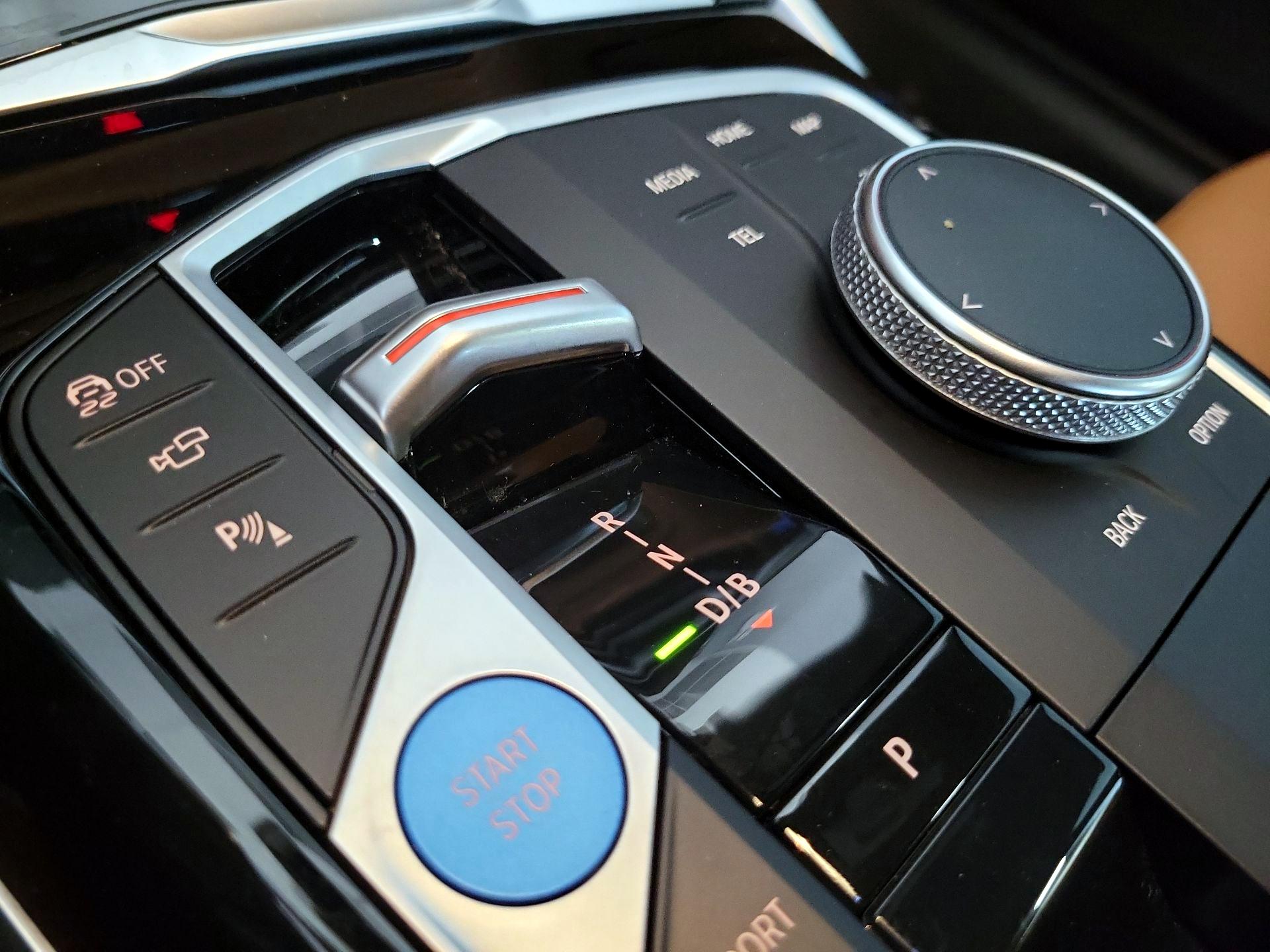 Thumbnail: 2023 BMW i4 - 18