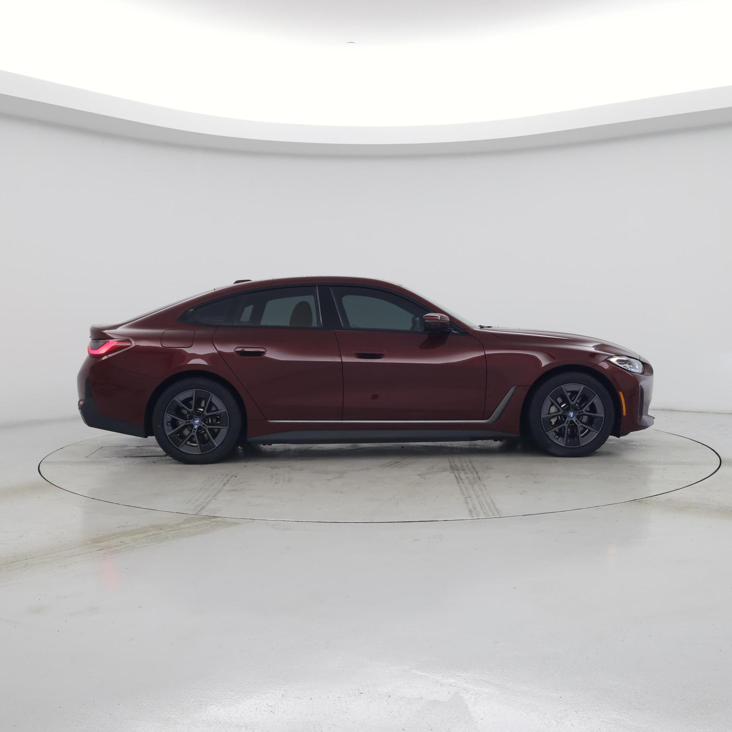 Thumbnail: 2023 BMW i4 - 7