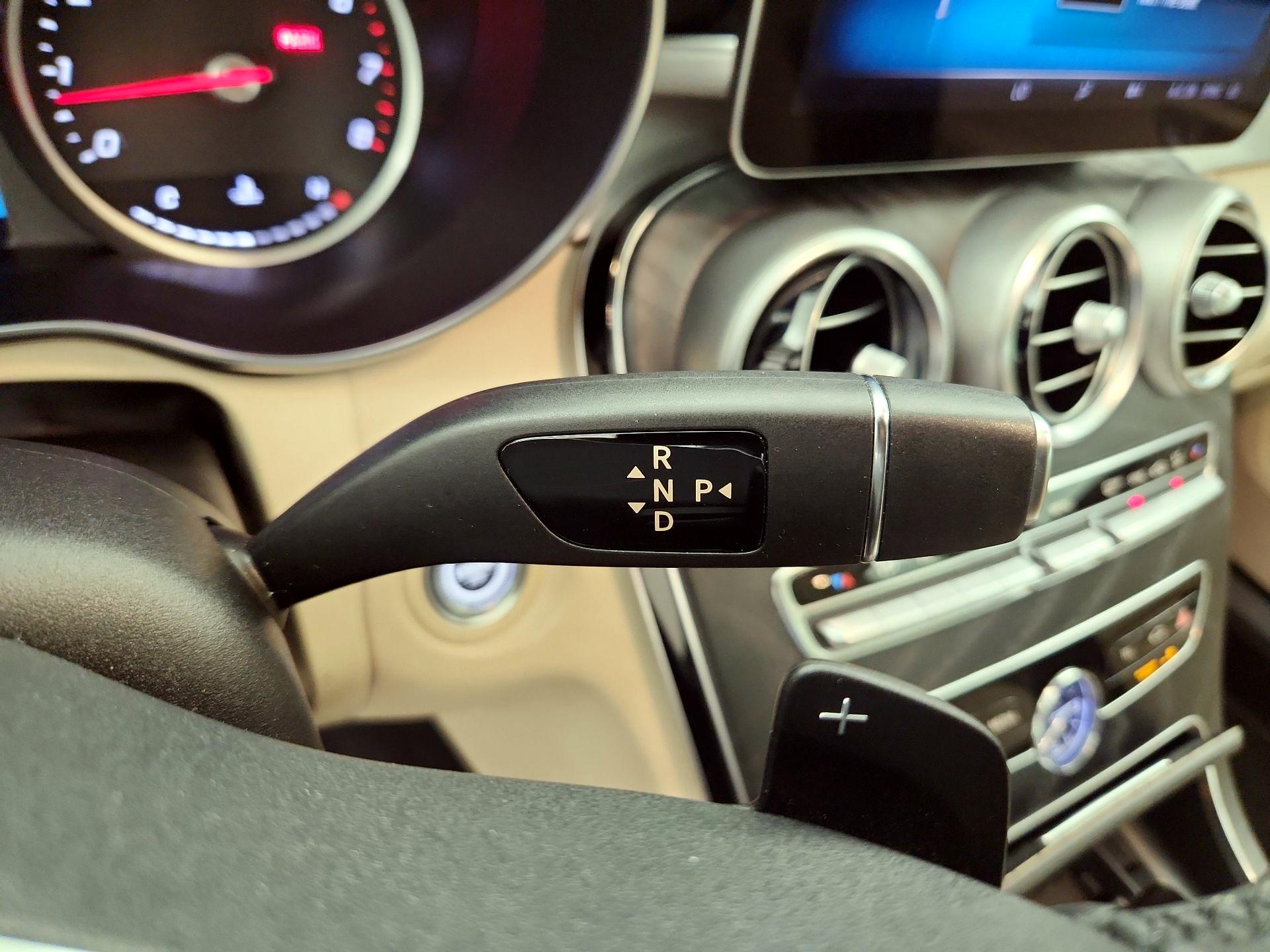 Thumbnail: 2020 Mercedes-Benz C-Class - 16
