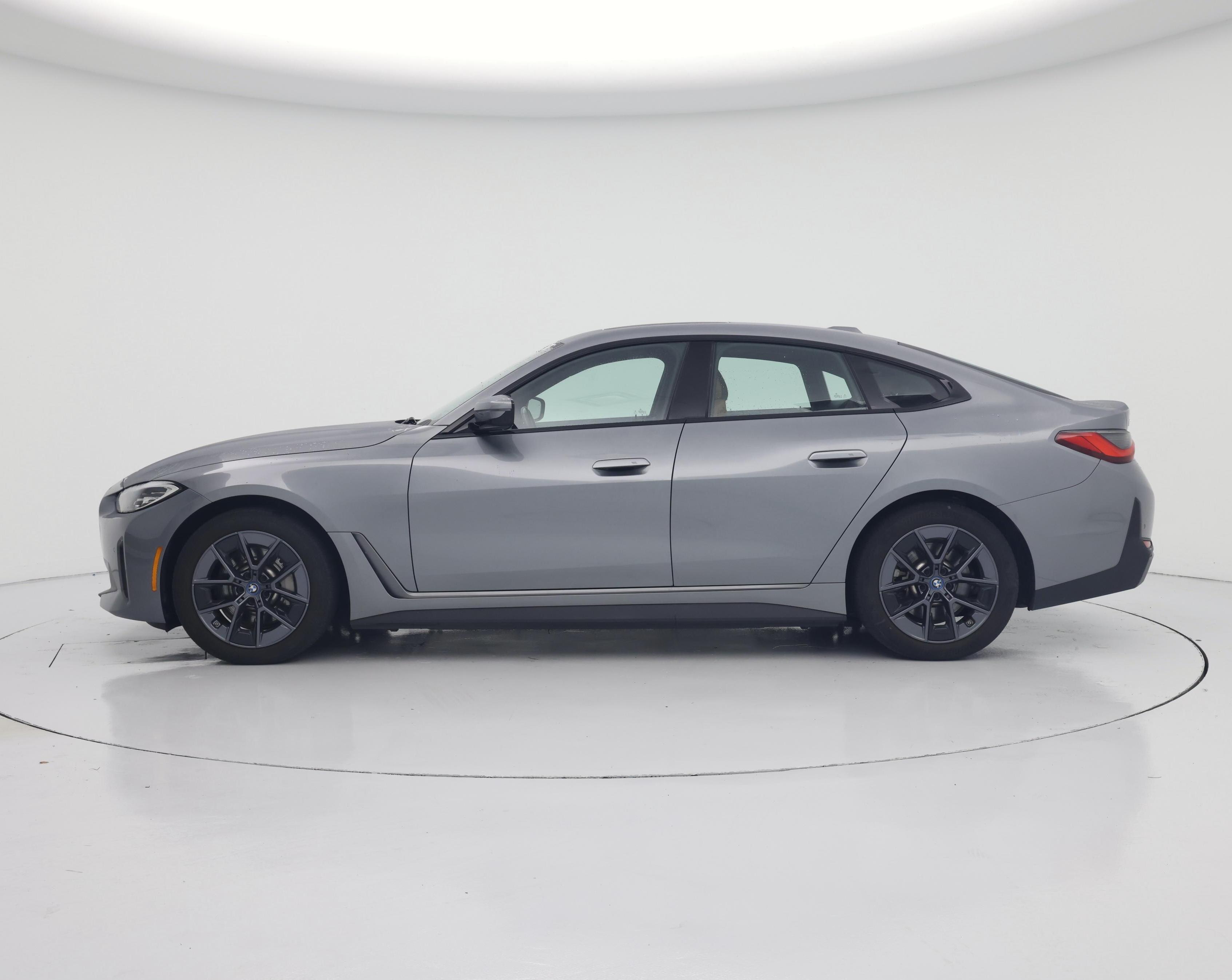 Thumbnail: 2023 BMW i4 - 3